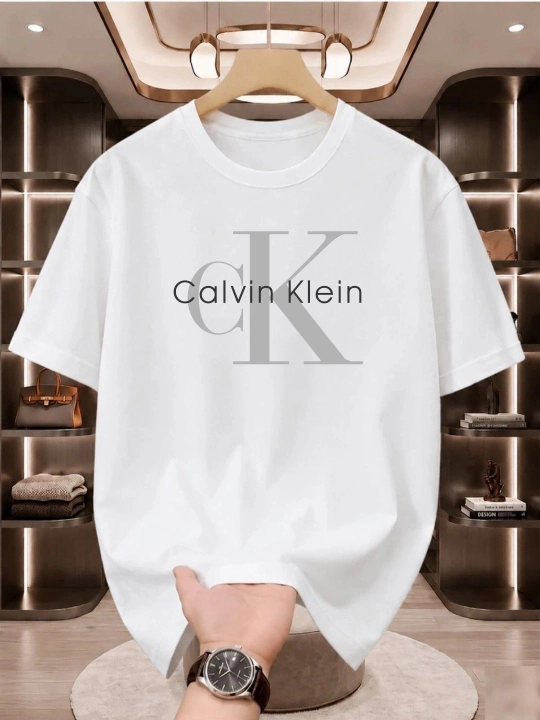 Futbolka , rasmli, yozgi ob-havo va dam olish uchun - 