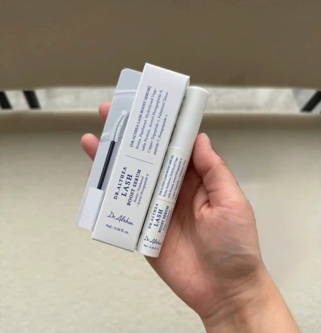 Сыворотка для роста и укрепления ресниц Dr. Althea с пептидами Lash Boost Serum, 9 мл