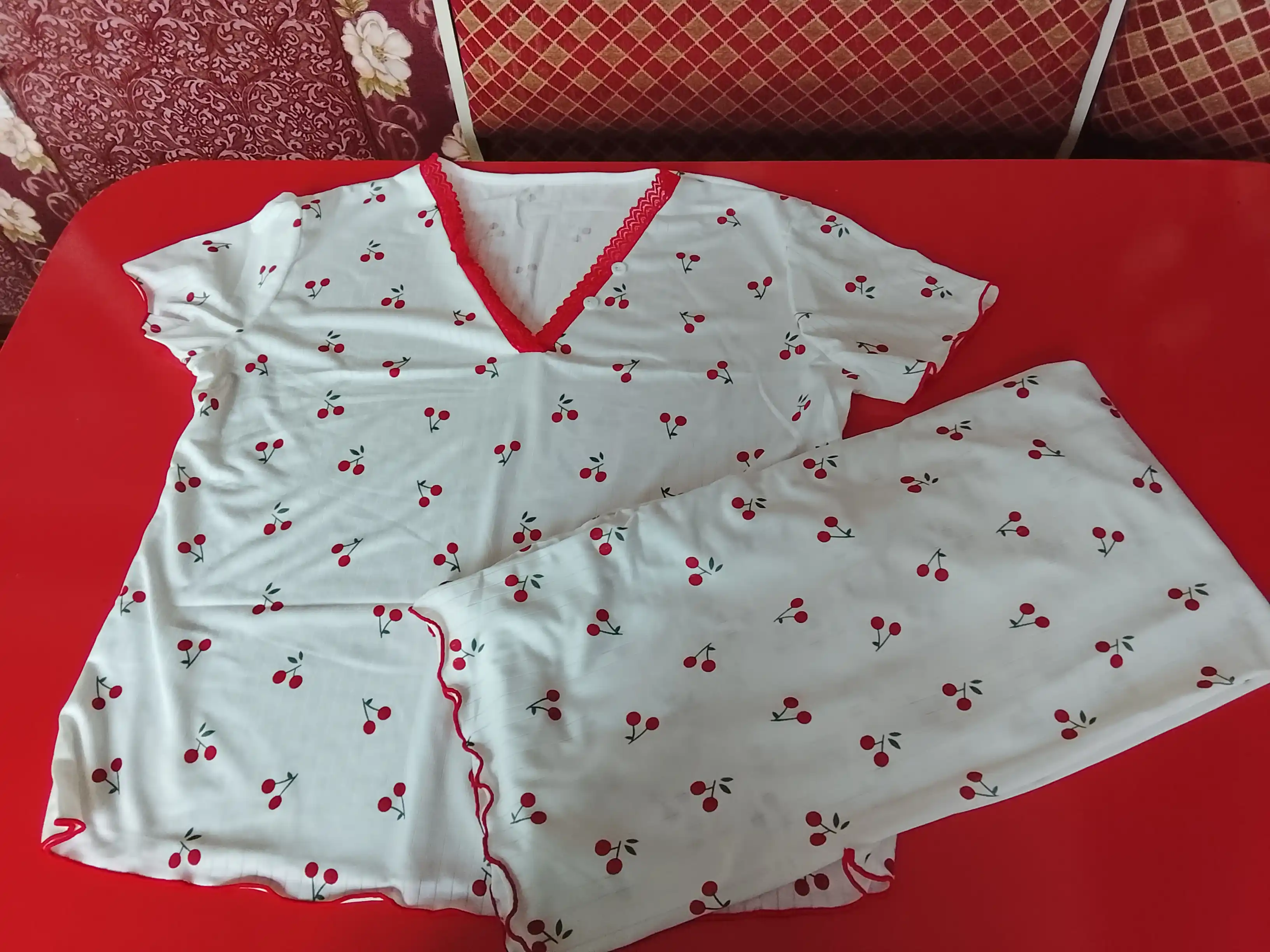 Ayollar pijamasi, ayollar uy kiyimi