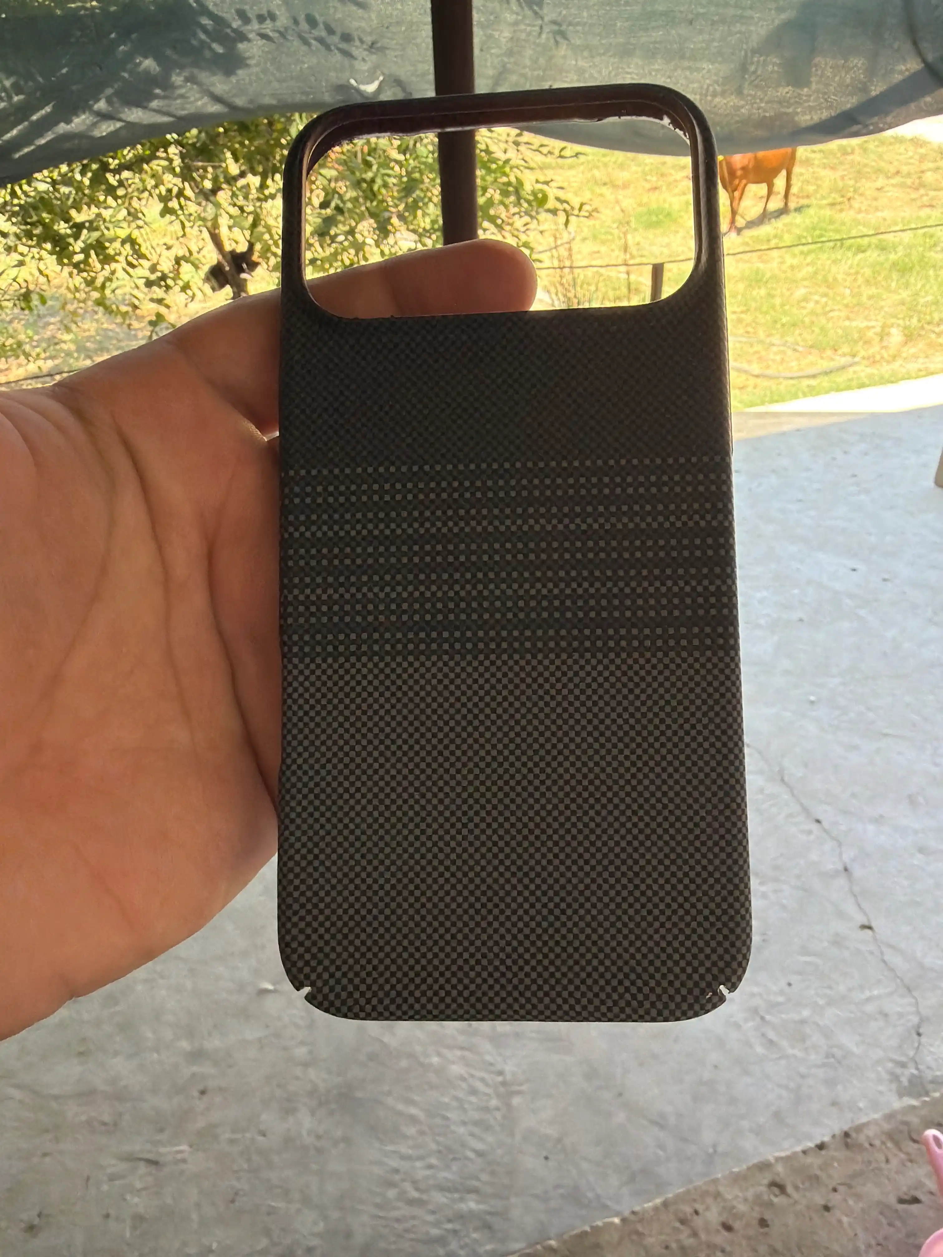 IPhone 11-17 Pro Max uchun MagSafe karbon g‘ilofi, yupqa, mustahkam himoya g‘ilofi