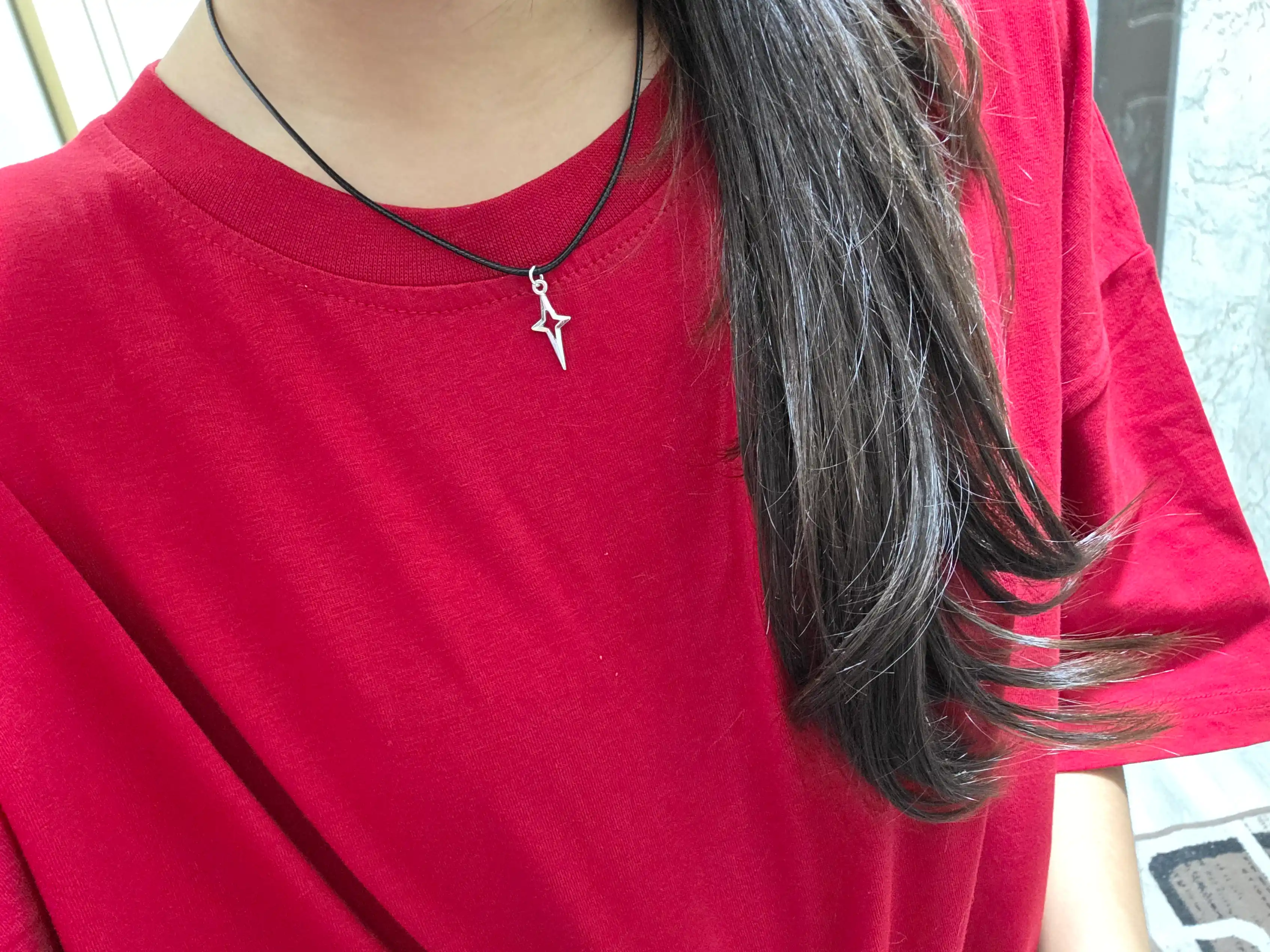 Kulon uniseks Y2K choker | Qora shnur va yulduz osma
