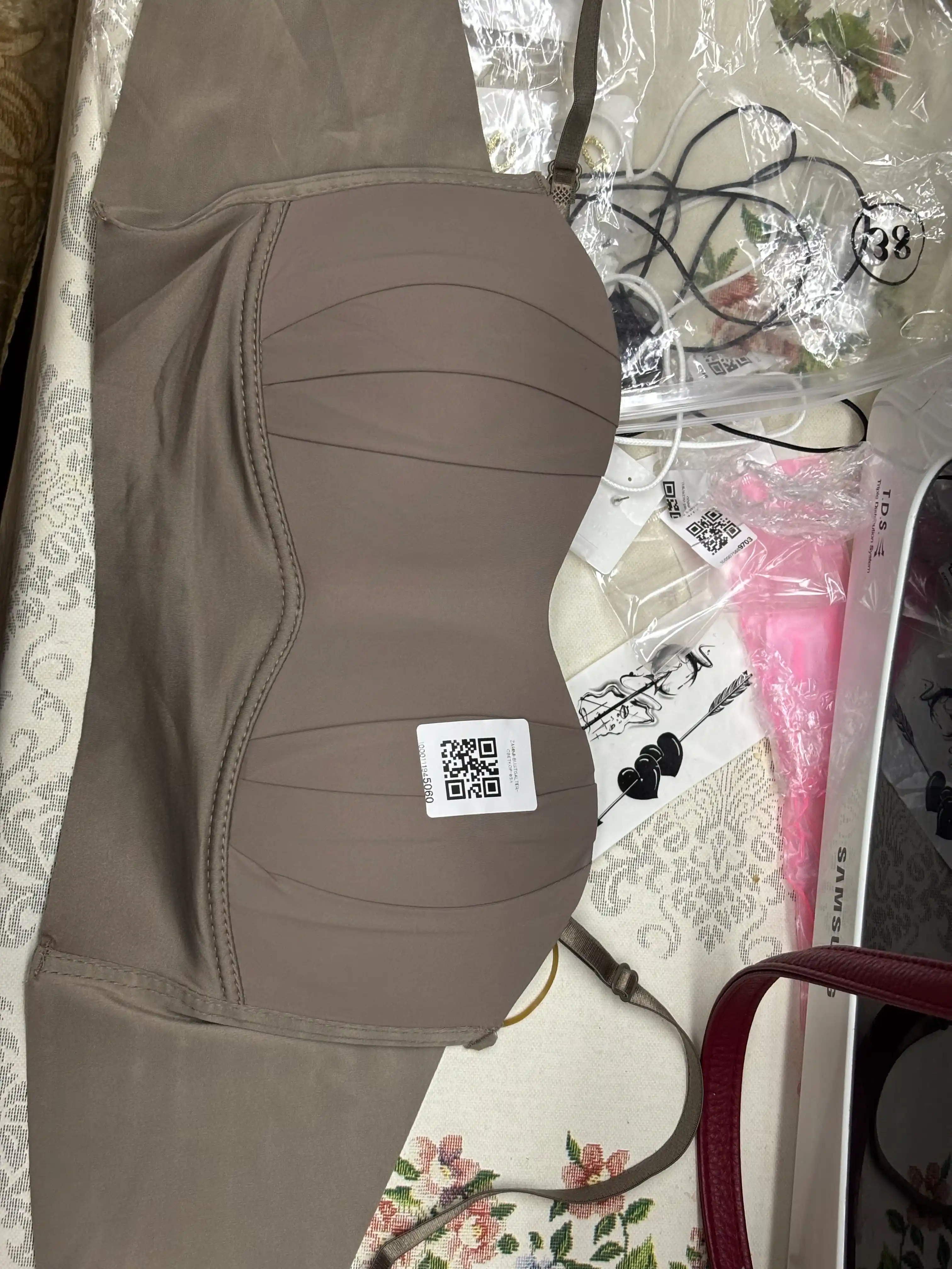 Ayollar uchun choksiz Push-Up bra-top, simsiz