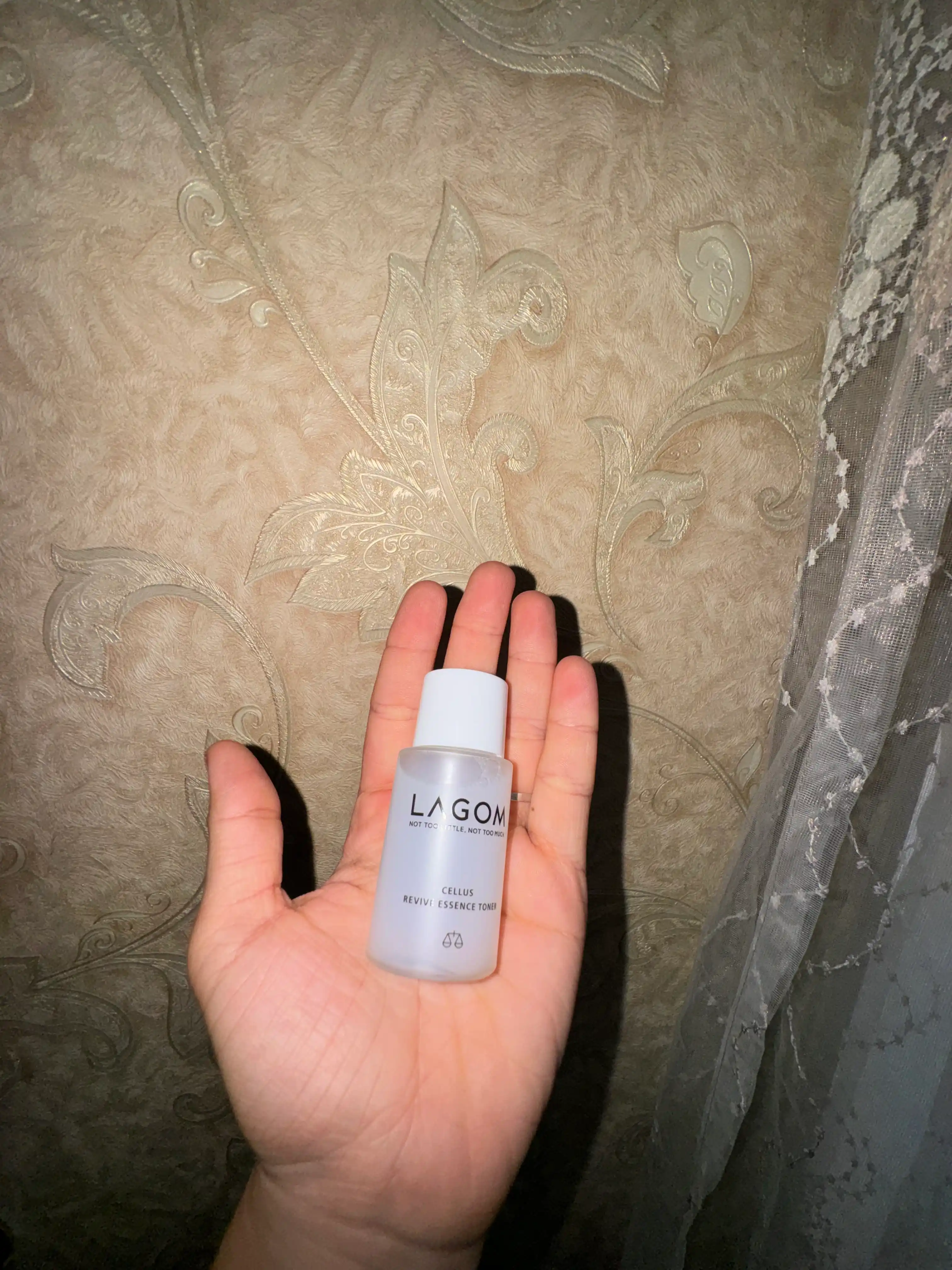 LAGOM TRAVEL KIT kosmetik vositalar to‘plami