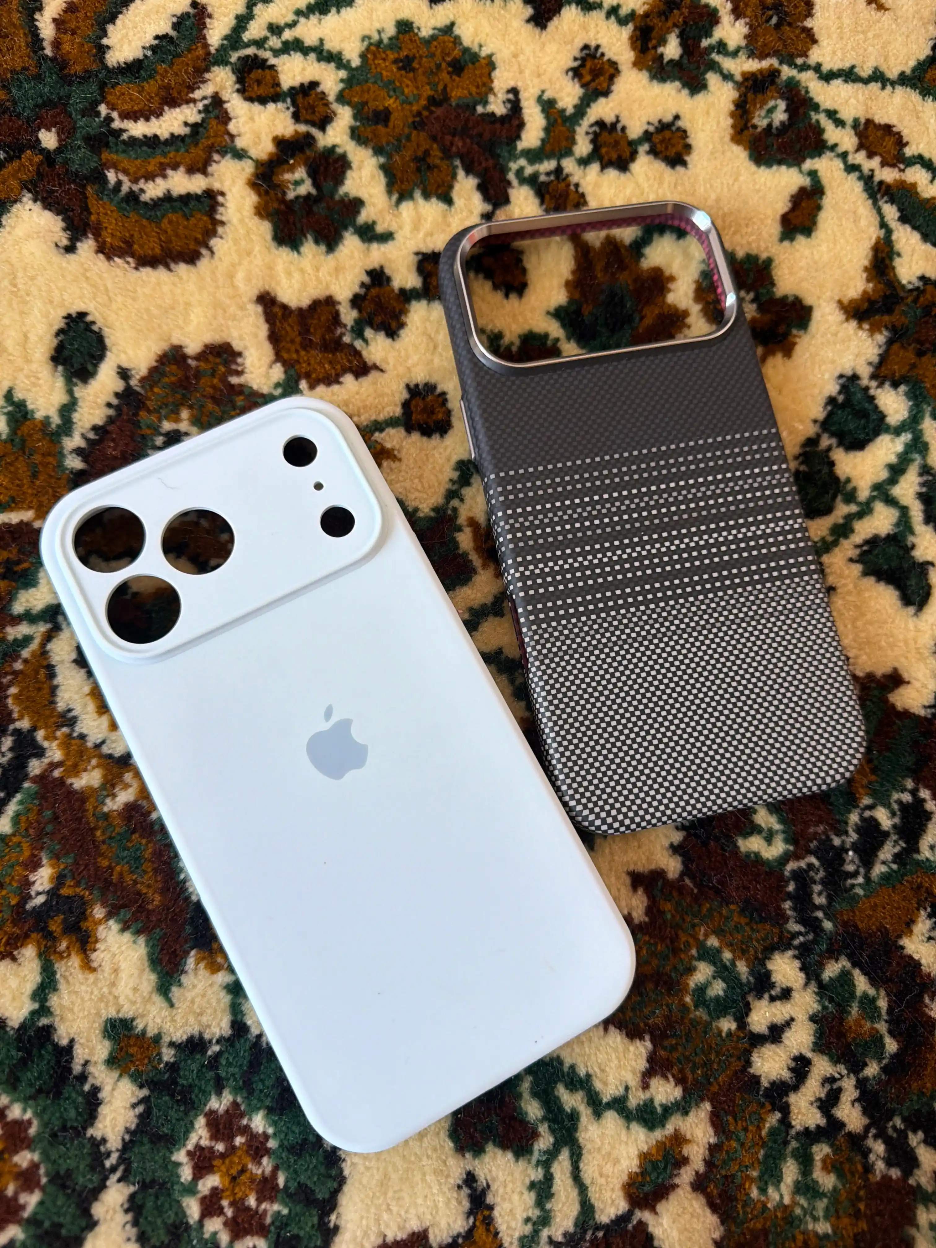 IPhone 17 Pro / Pro Max / 17 Air uchun Luxo Life karbon magnitli g‘ilof Anti-shock