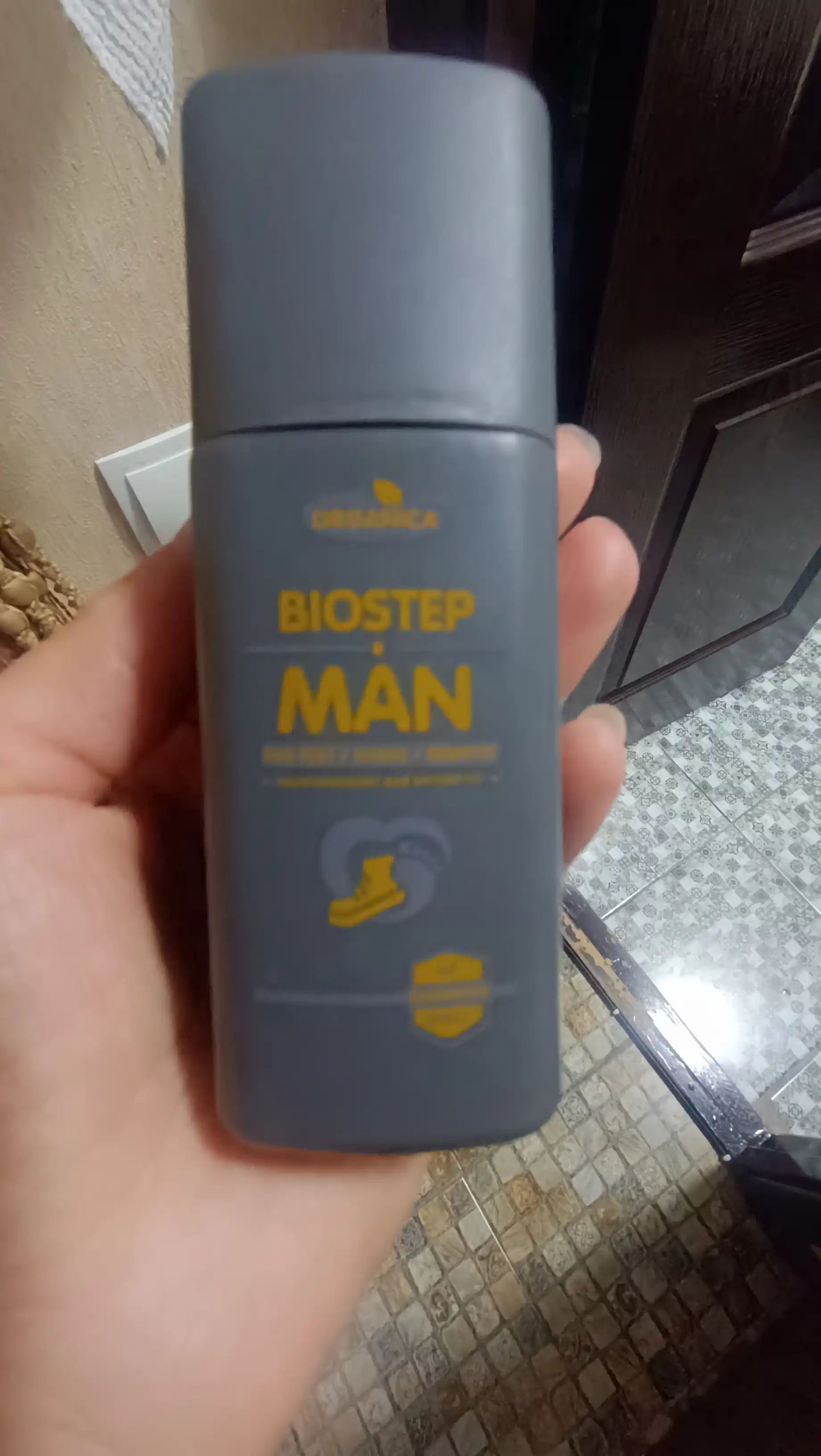 Gigienik kukun Biostep Man: oyoq va poyabzal yoqimsiz hidini yo'qotish uchun