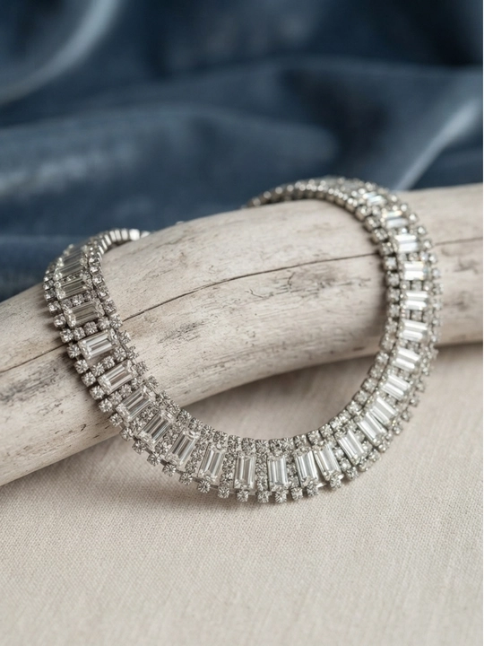 Ayollar uchun brend uslubidagi tilla rang choker, nafis taqinchoq, marjon va zanjir marjon