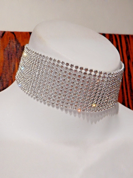 Ayollar uchun brend uslubidagi tilla rang choker, nafis taqinchoq, marjon va zanjir marjon