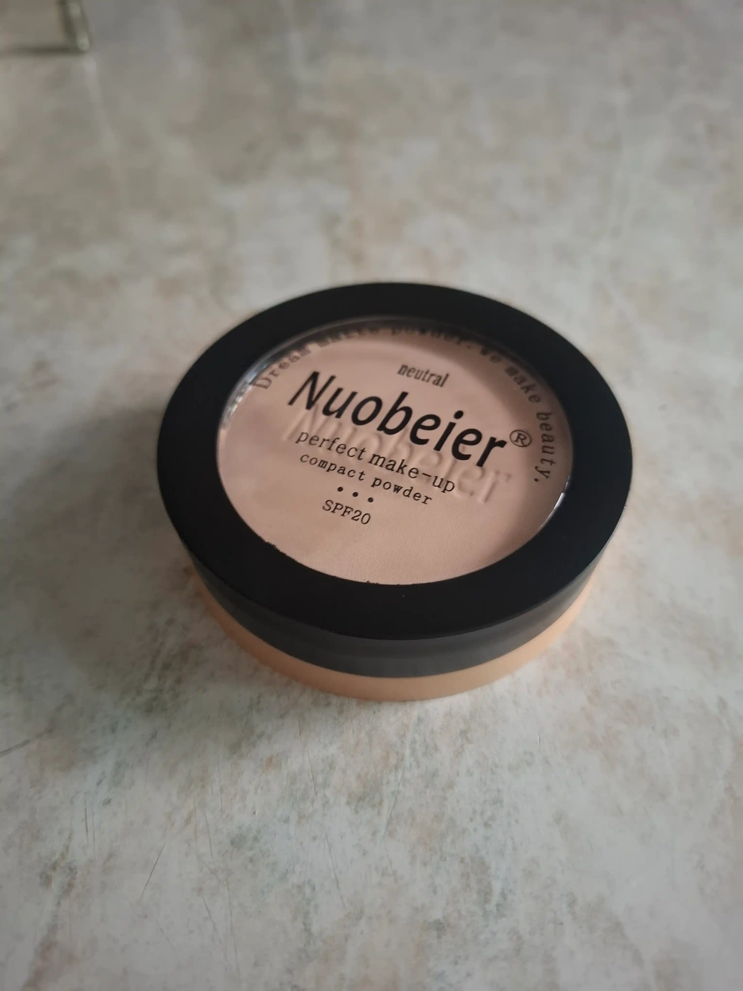 Пудра для лица Nuobeier SPF 20 Matte Powder