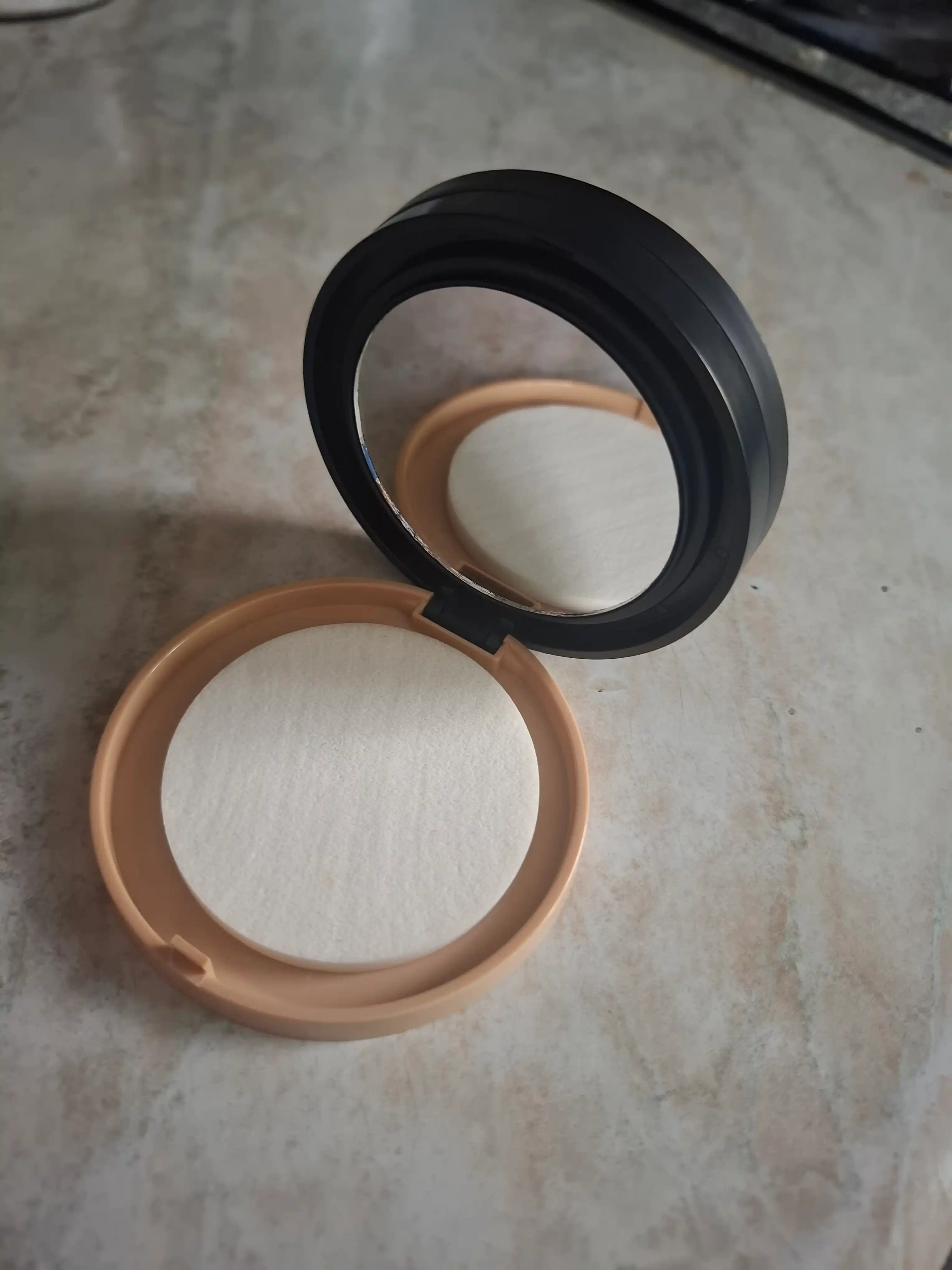 Пудра для лица Nuobeier SPF 20 Matte Powder