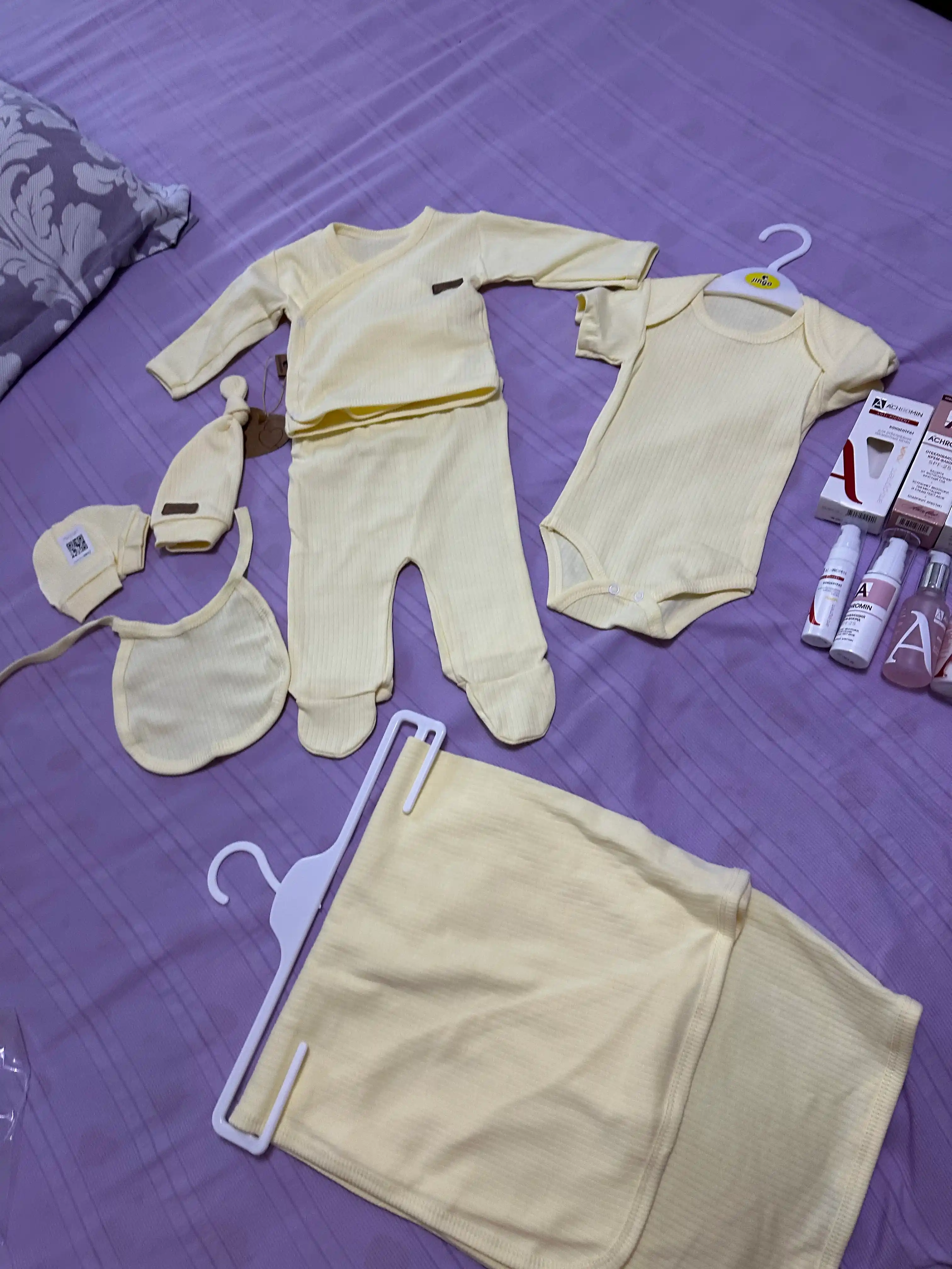 Chaqaloqlar uchun kiyimlar, 0-3 oylikgacha, 7 talik to'plam