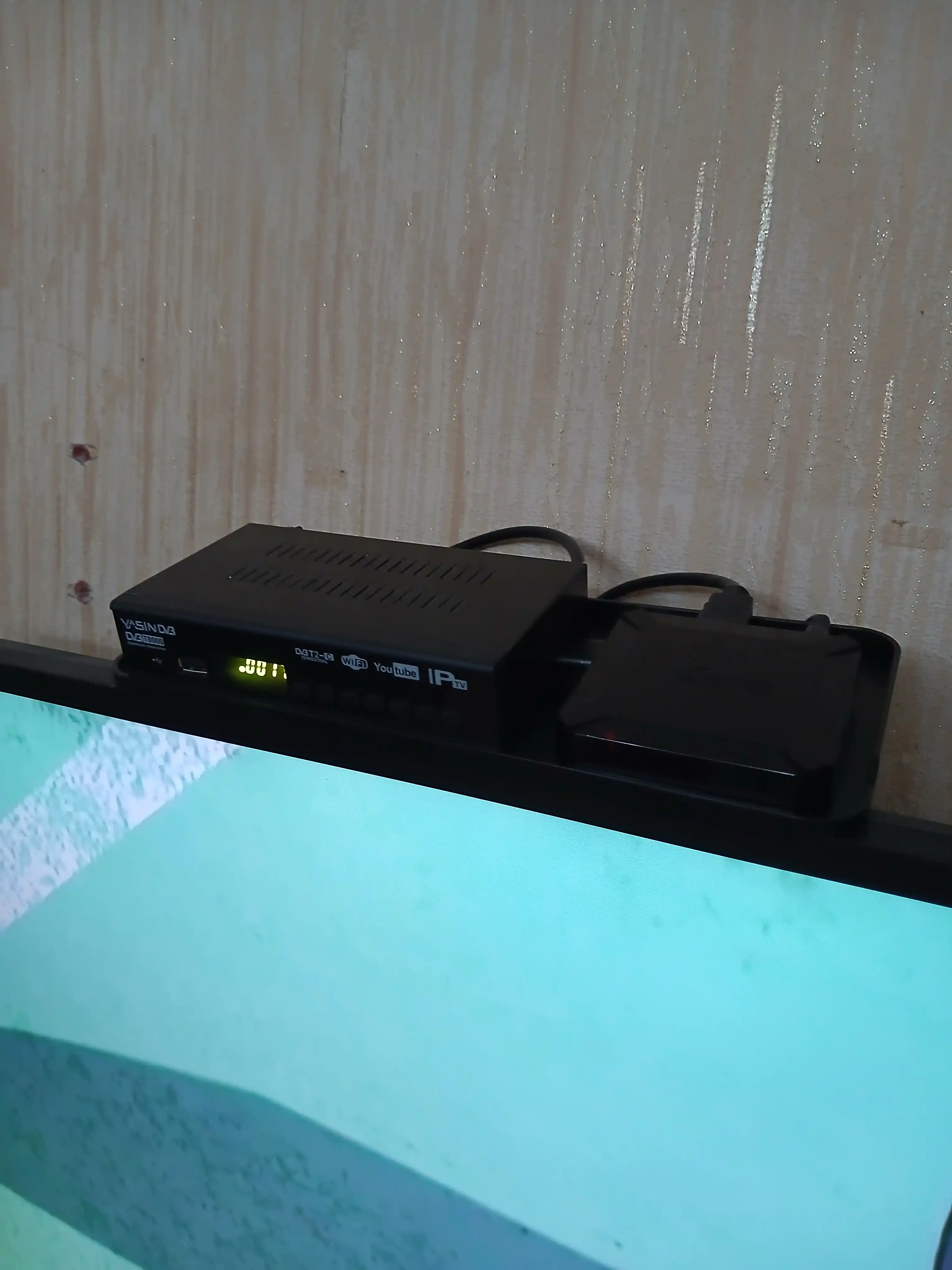Полка для роутера, полка на телевизор, подставка для тюнера, DVD, WiFi роутер, SMART BOX