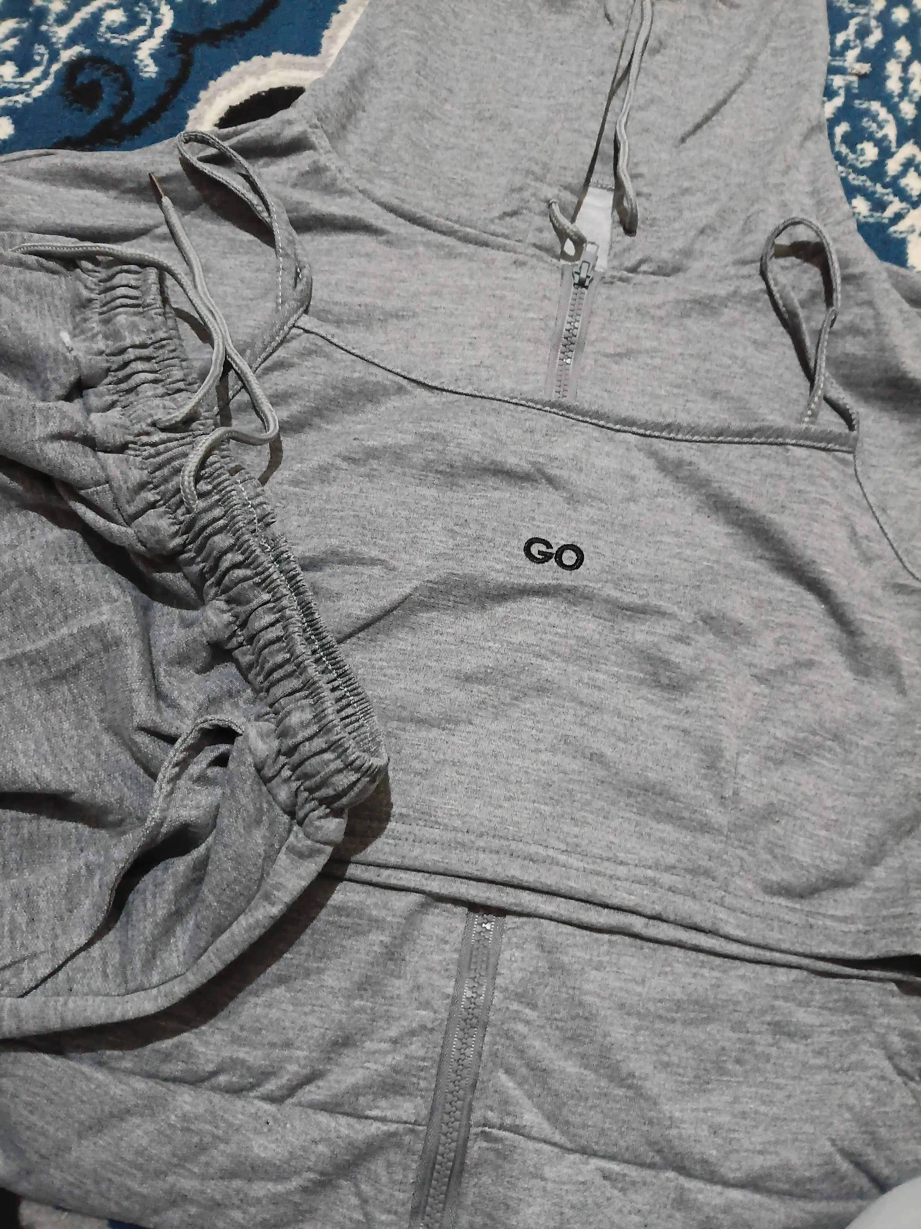 Ayollar uchun, 3 qismli sport kostyum Troyka – Zip, xudi, top va jogger shim
