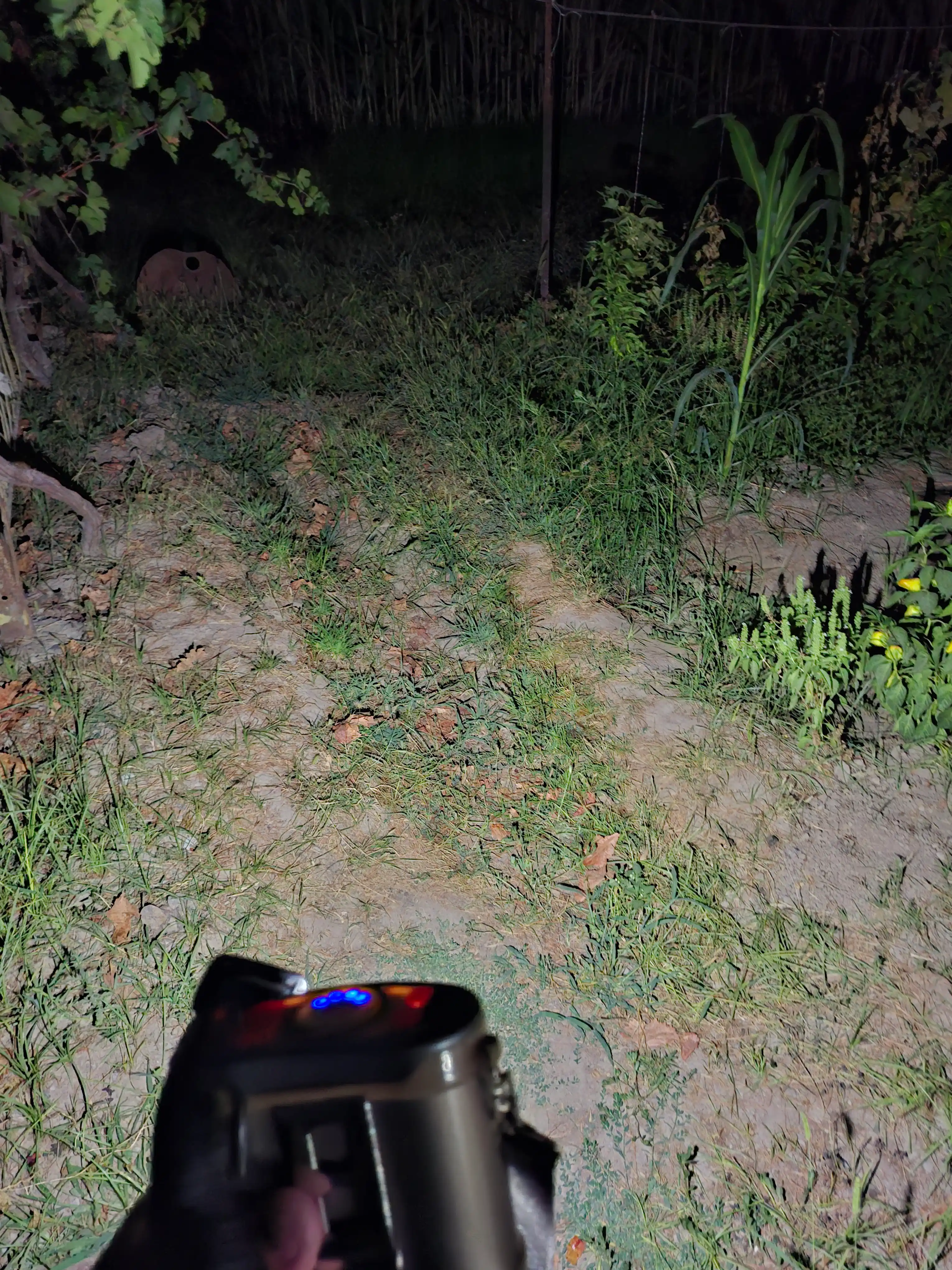 Kuchli LED tashqi chiroq va fonarlar to‘plami