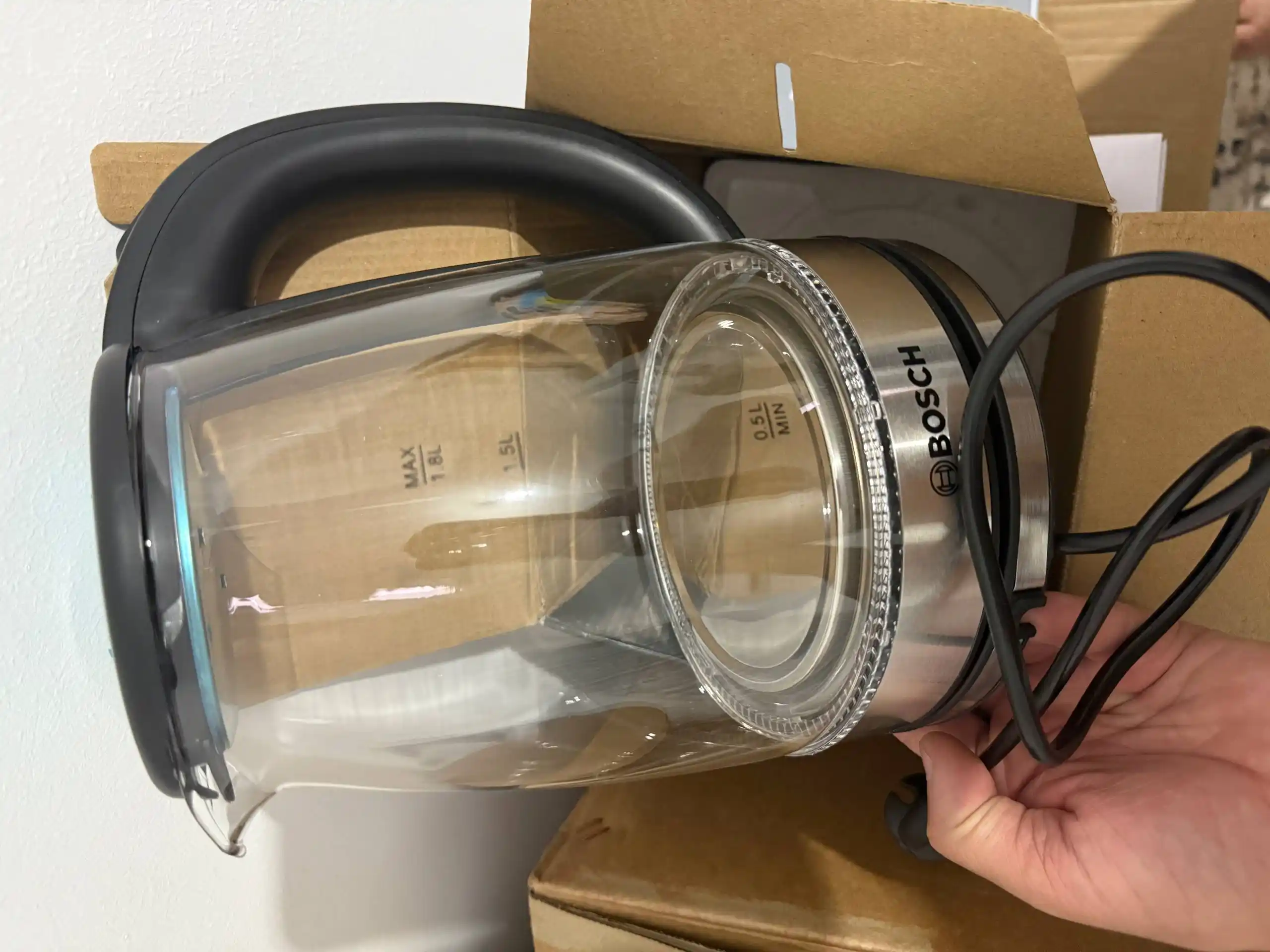 Elektr choynak, 1.8 l 1500-2000 Vt, LED yoritgich va mustahkam konstruksiya