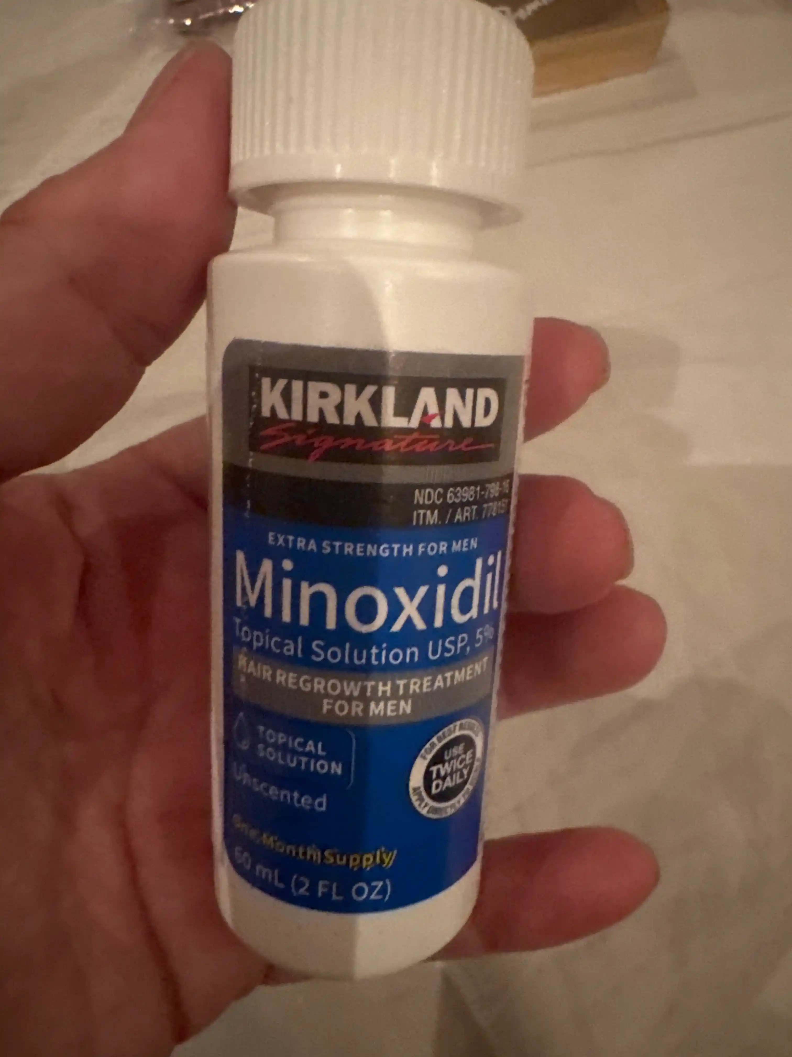 Soch va soqol o'stirish uchun minoksidil Kirkland Minoxidil 5%, 60 ml