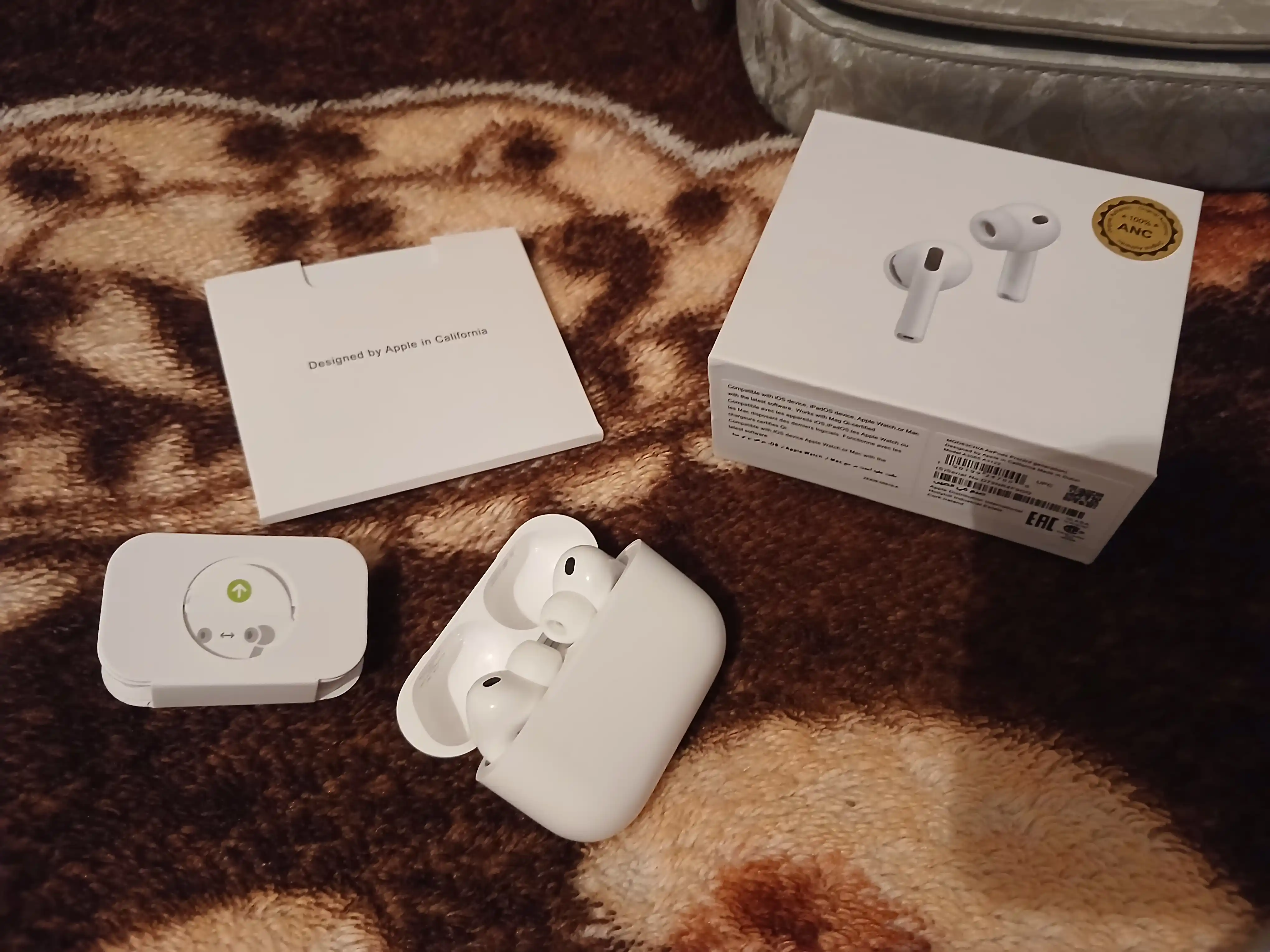 Simsiz quloqchinlar Pro 3 ANC bluetooth naushnik Shovqinni kamaytirish rejim ANC bor