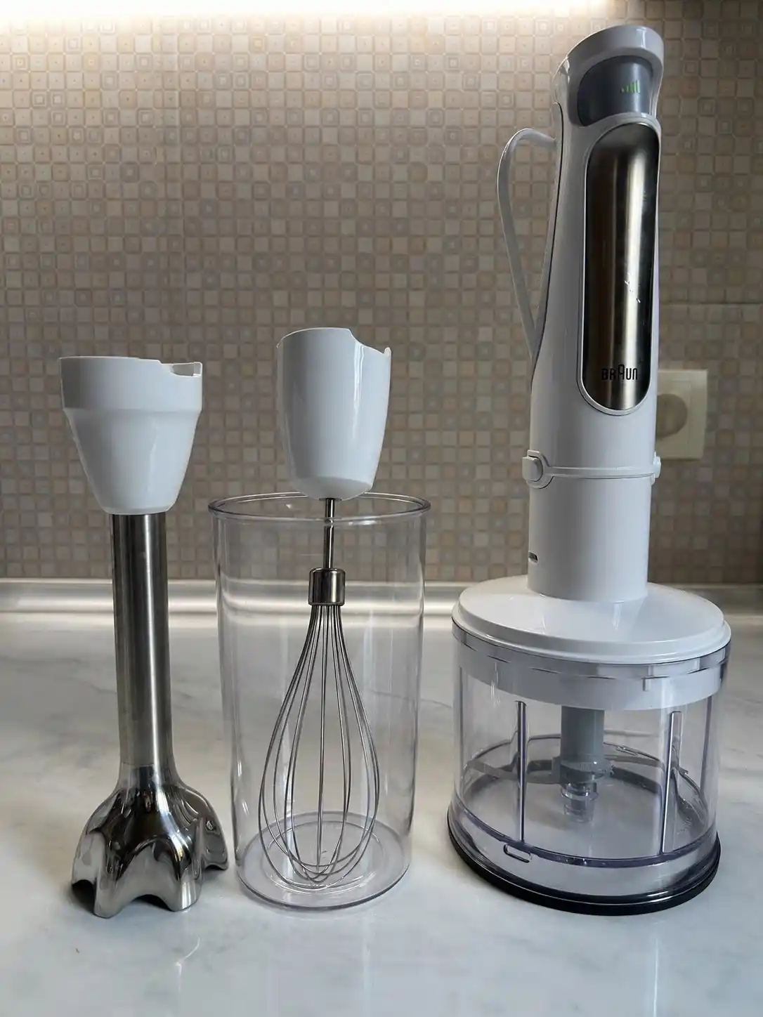 Blender qo'l Braun MQ7035I MultiQuick 7, 1000 Vt, maydalagich va venchik bilan