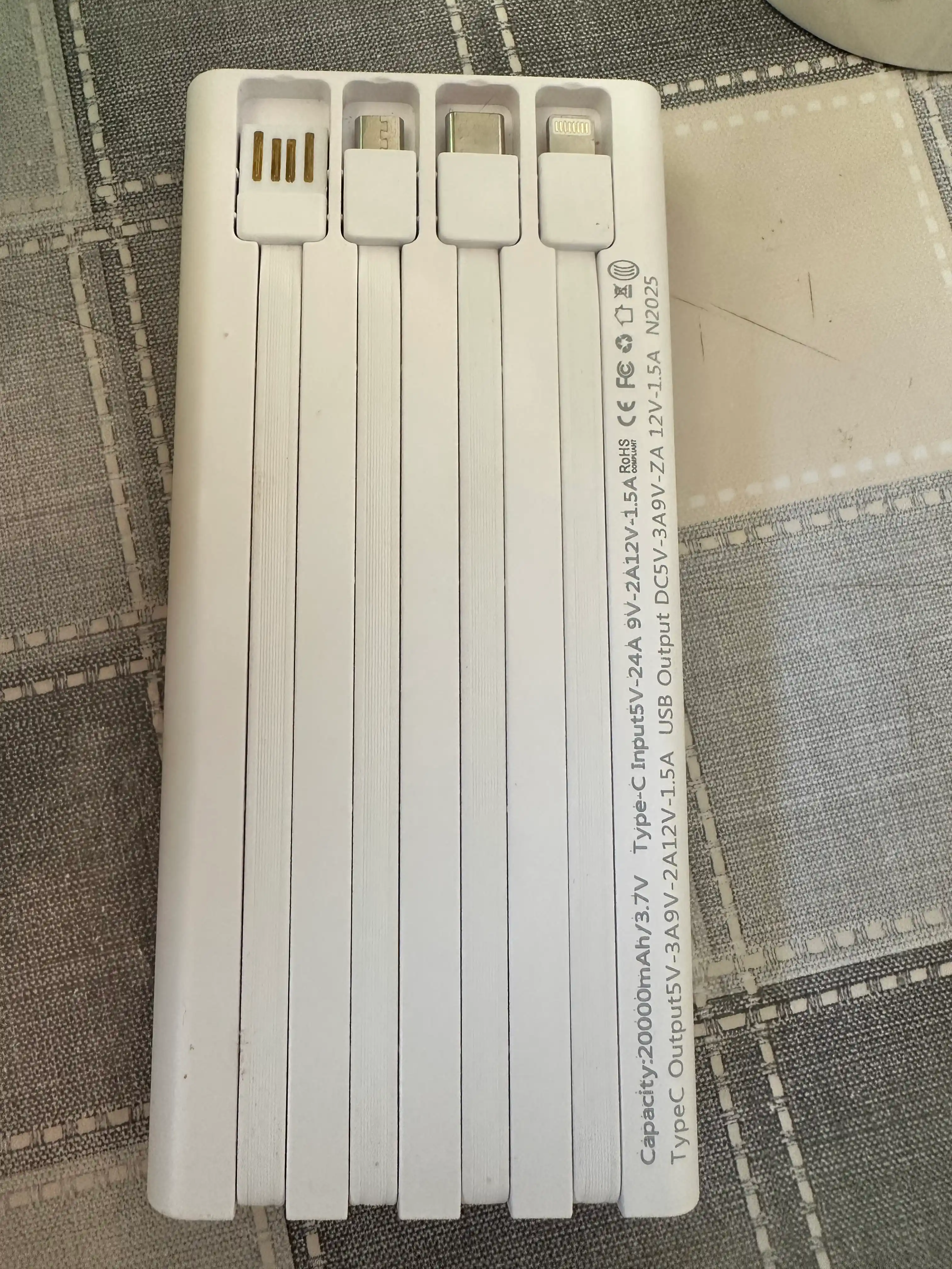 Внешний аккумулятор Power Bank 20000mA 66W, с быстрой зарядкой +4 кабеля