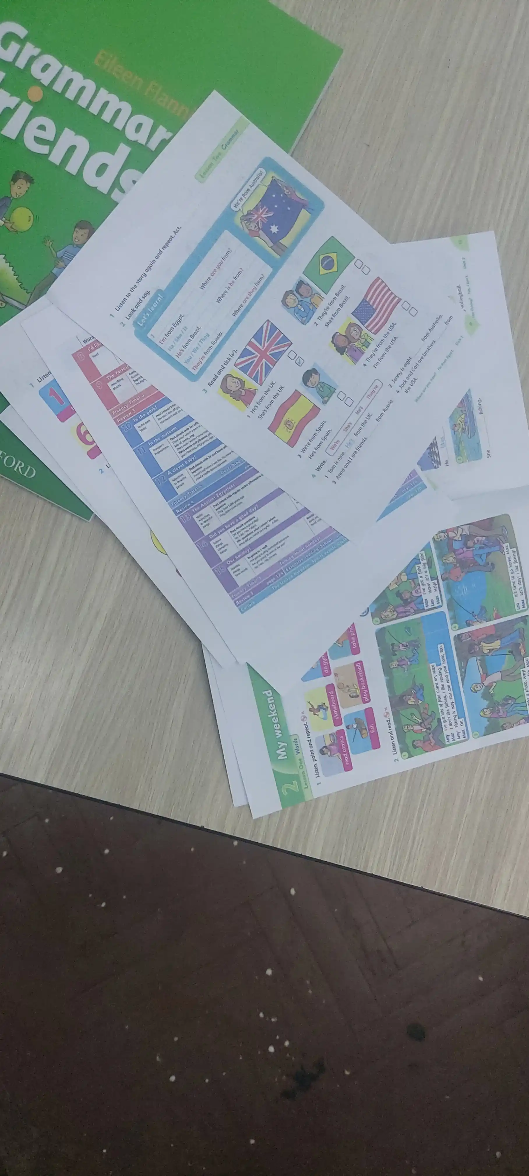 Family and Friends 0 1 2 Class Book + Workbook/ Family and Friends 2 Class Book + Workbook
