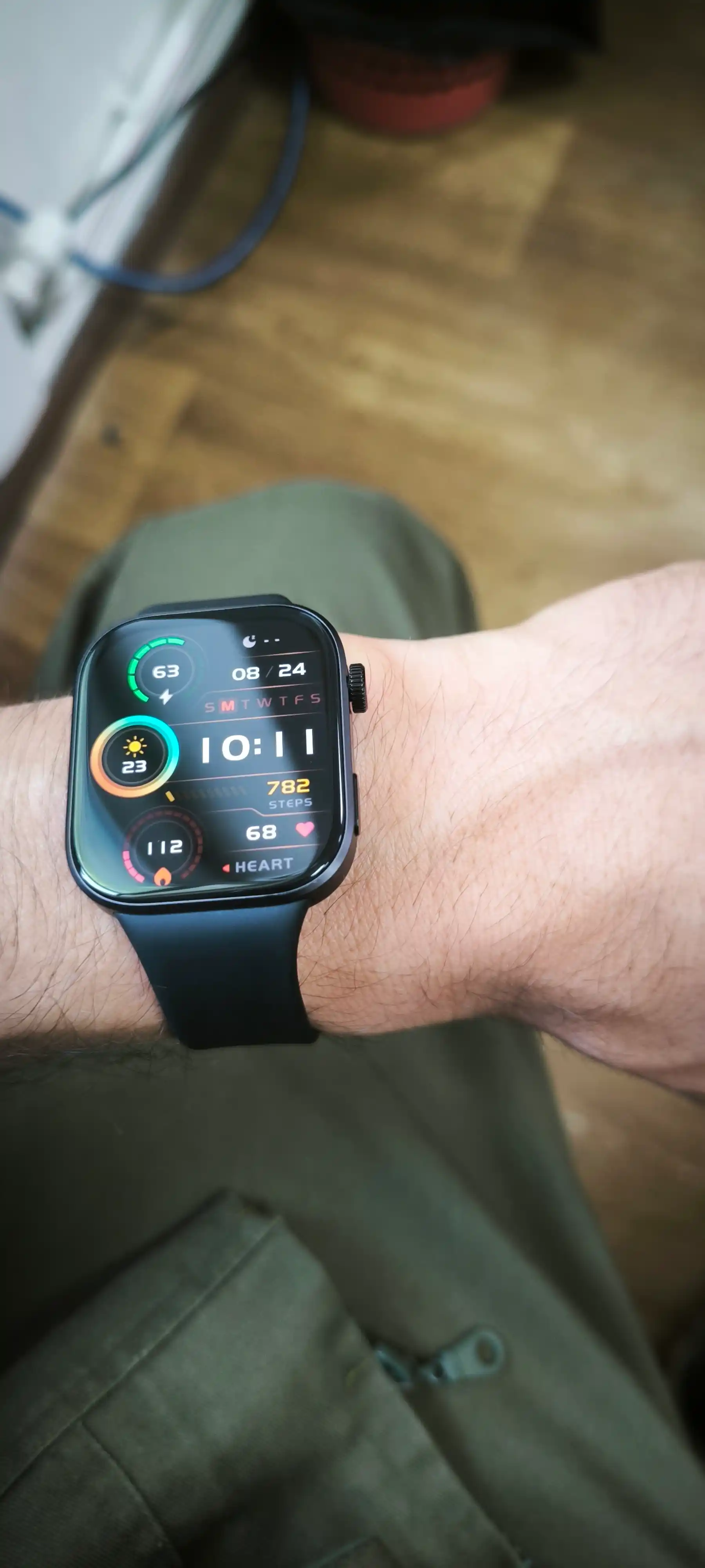 Смарт-часы REDMI Watch 6, 2,07-дюймовый AMOLED дисплей; Корпус толщиной 9,9 мм