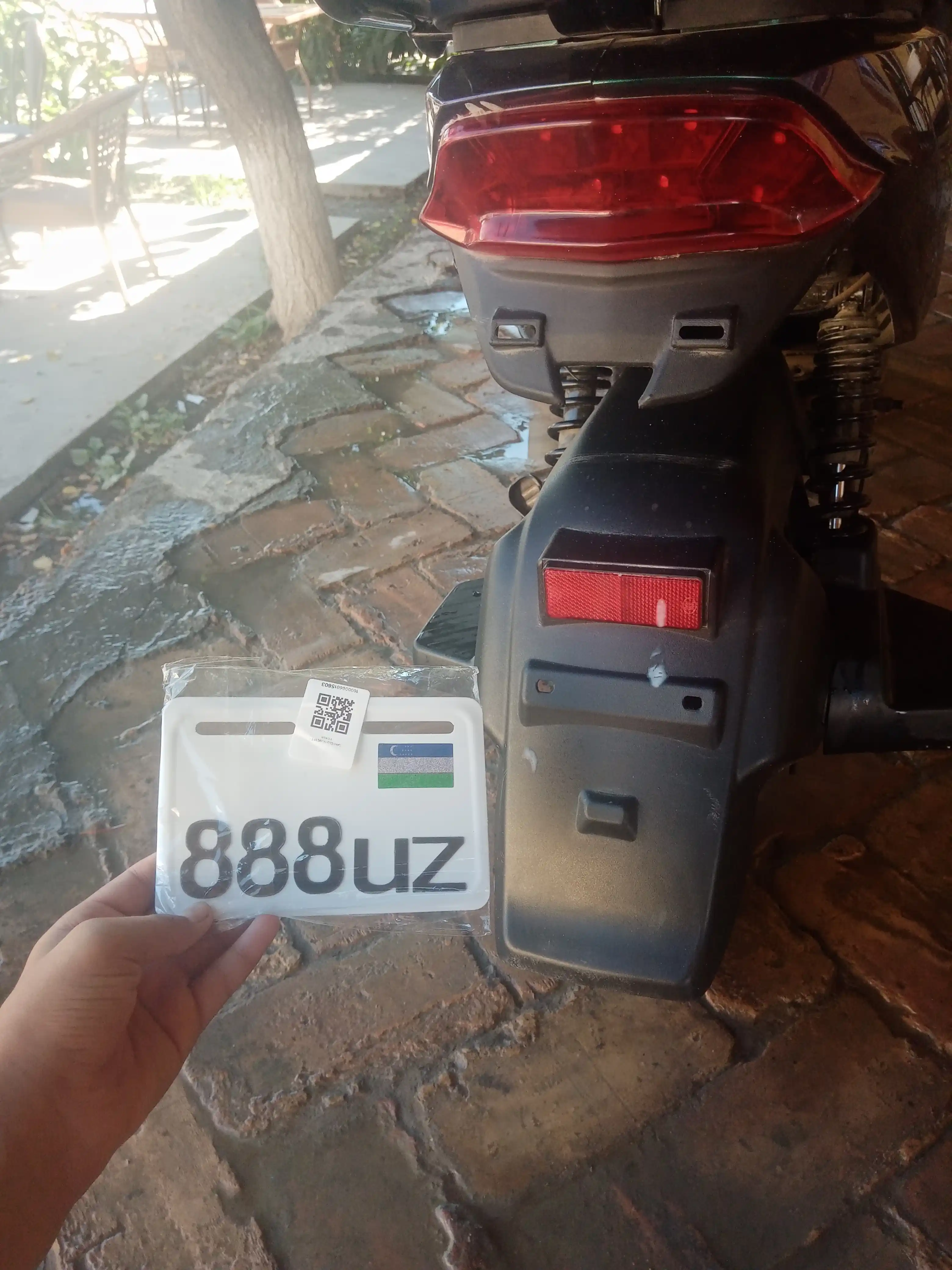 Aksessuar Nomer bo'yi 10 sm eni 15 sm, skuterlar va velosipedlar uchun 1 dona
