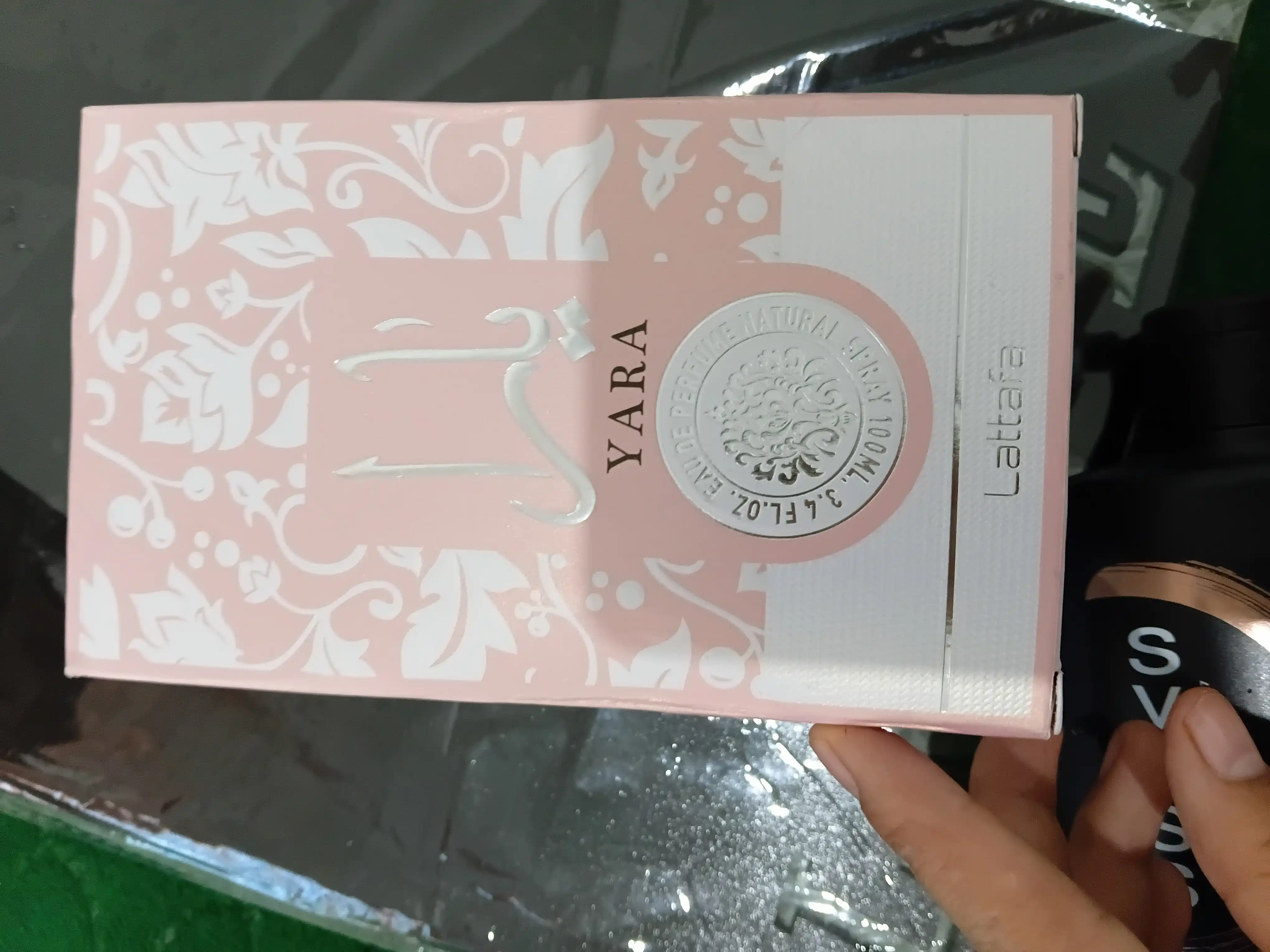 Ayollar uchun Lattafa YARA parfyumerlangan suvi, 100 ml