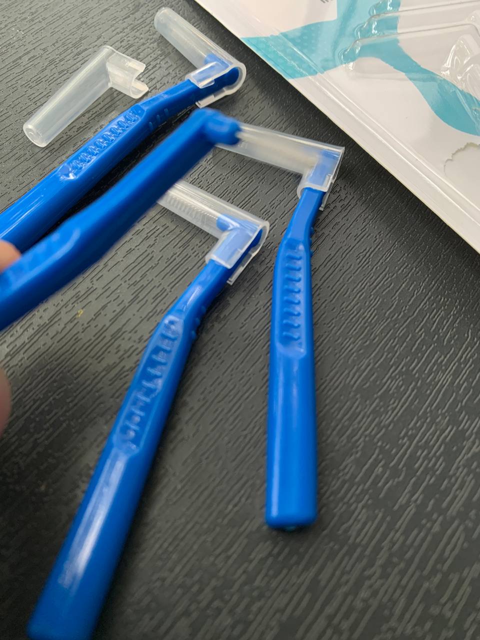 Tishlarni tozalash va breketlar uchun tishlararo yorshiklar,interdental cho‘tkalar, 5 dona
