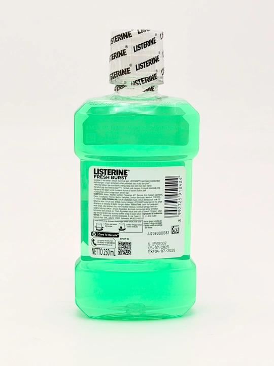 Ополаскиватель для рта Listerine, устраняет неприятный запах изо рта, 250 мл