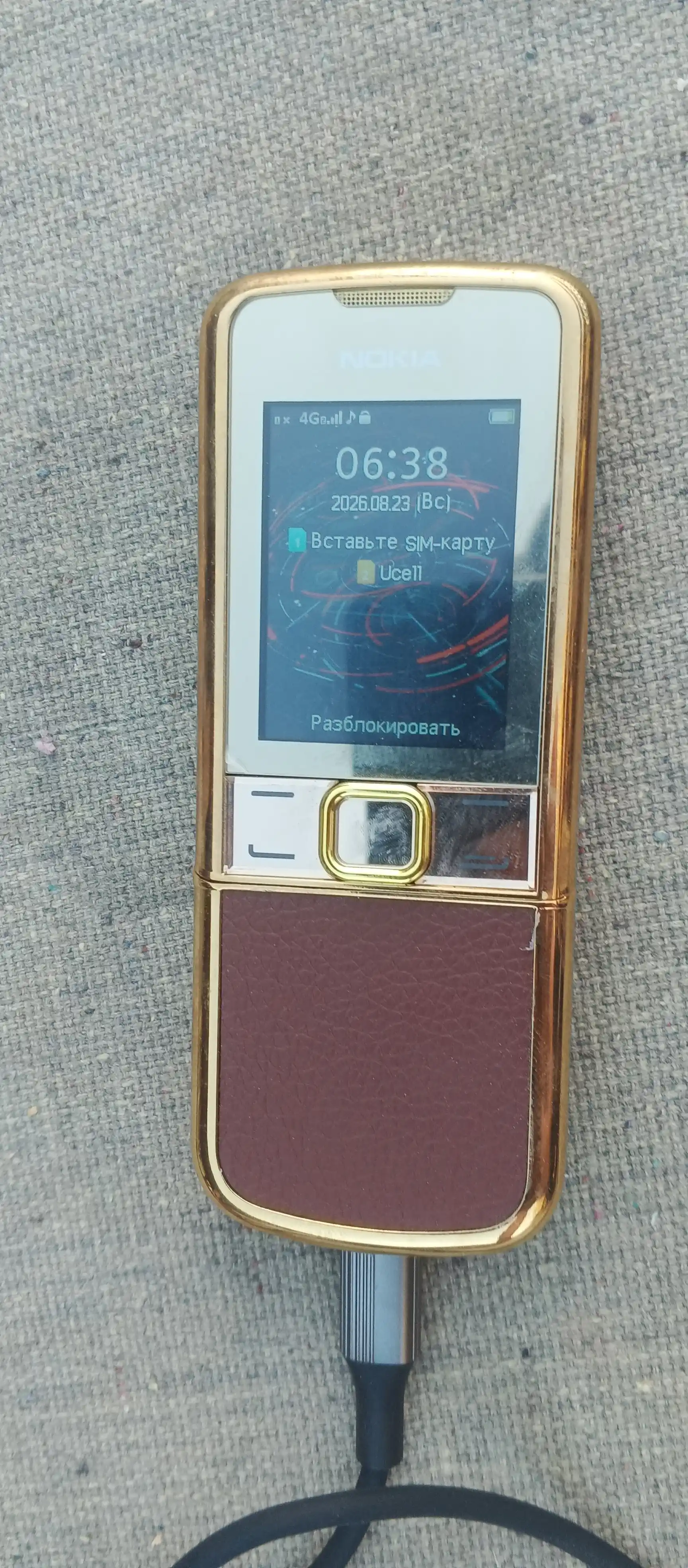 Tugmali telefon Nokia 8800 Arte Carbon