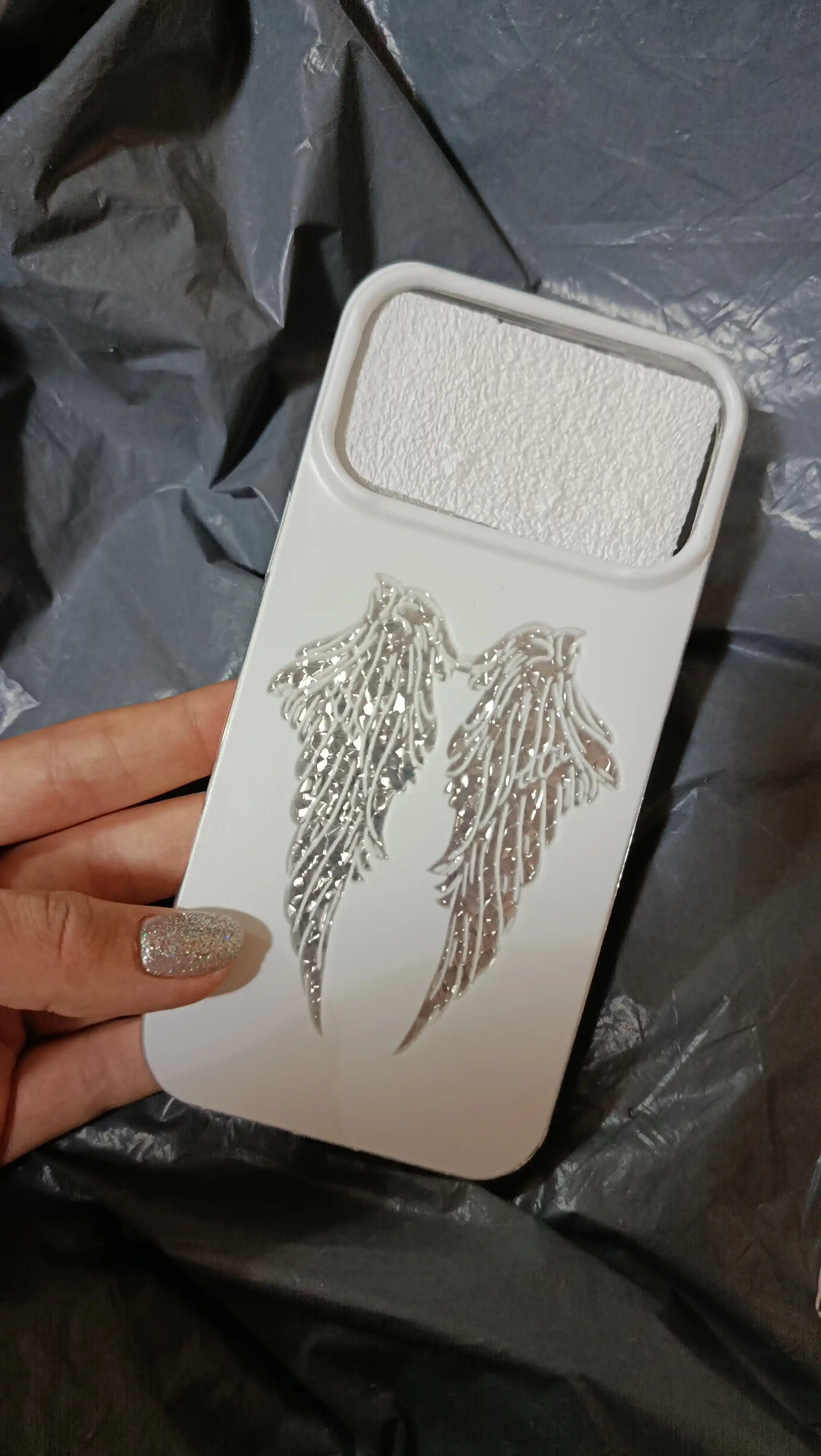 IPhone 17 uchun premium magnitli himoya g'ilofi Yumshoq silikon telefon chexoli
