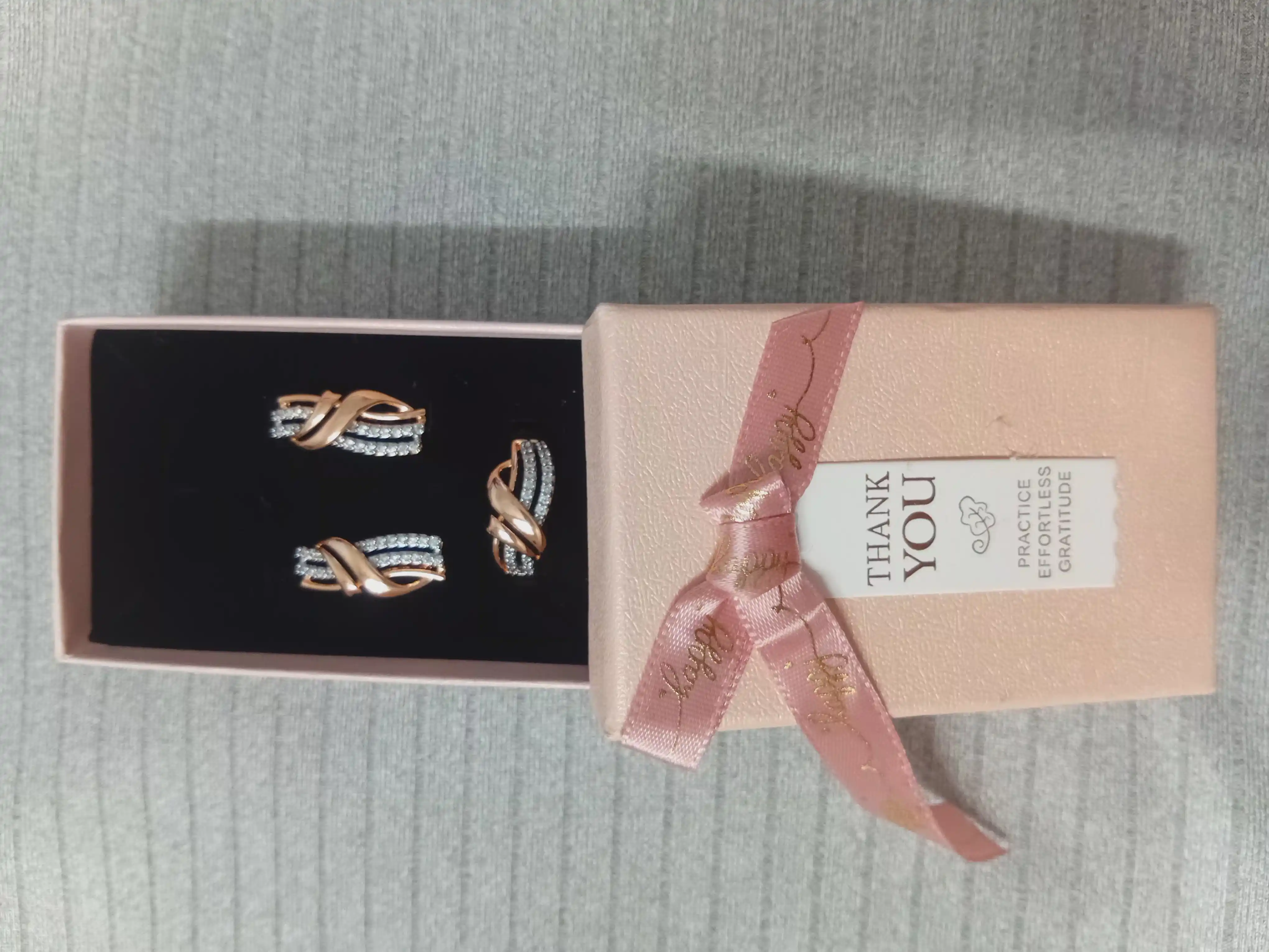 XUPING JEWELRY ayollar va qizlar uchun taqinchoqlar to‘plami