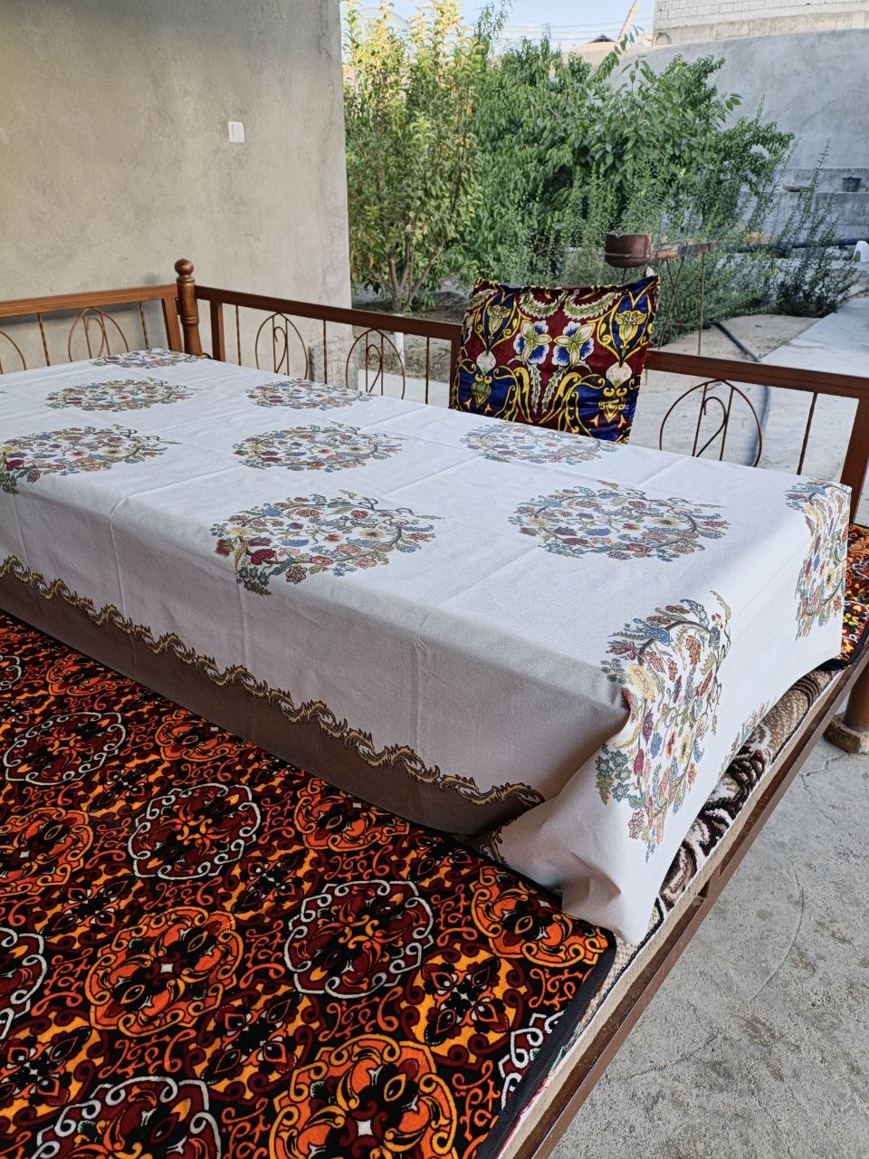 Koja dasturxon kleyonka stol uchun, gulli, suv o‘tkazmaydigan, 100% poliester