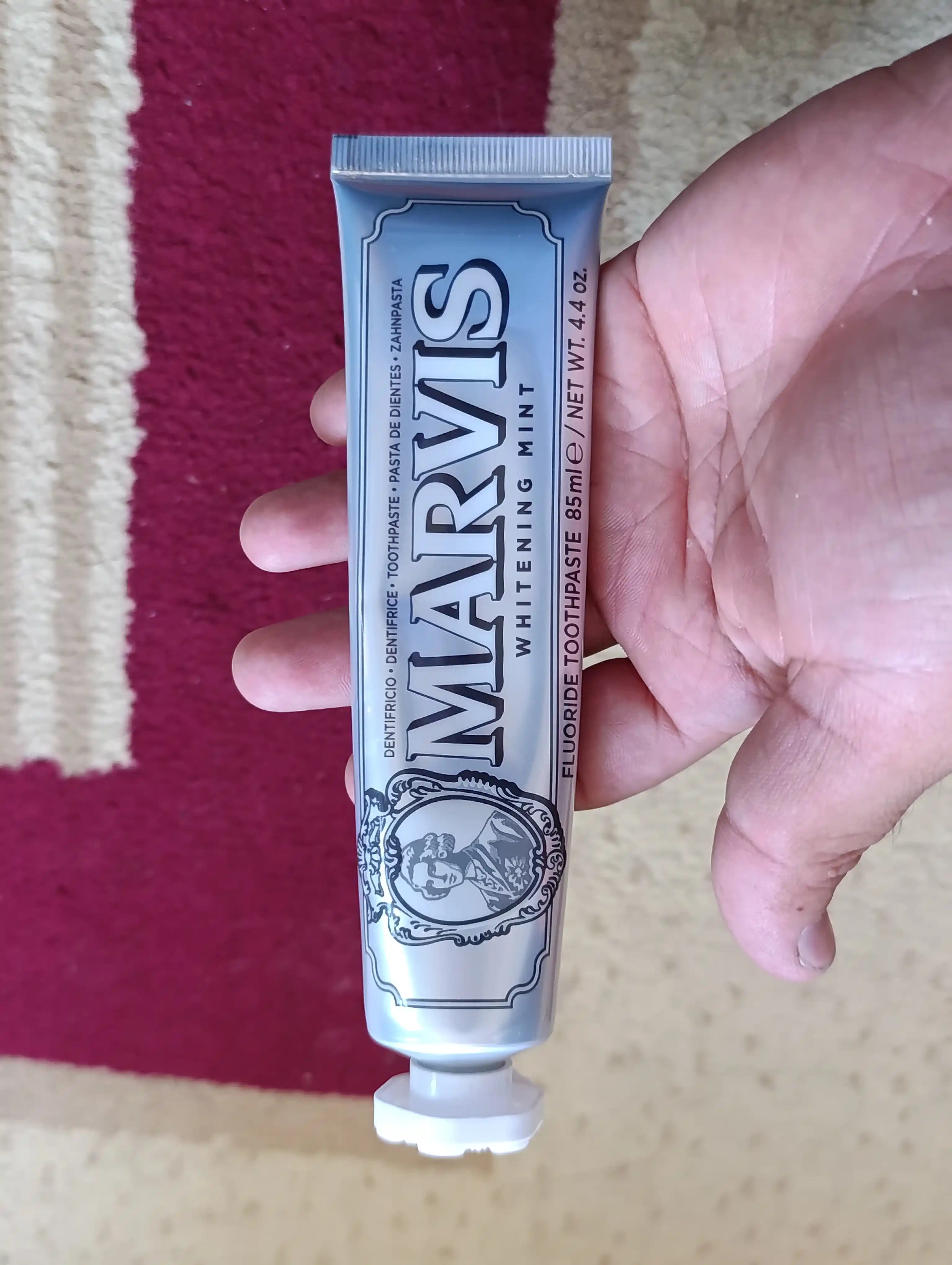 Marvis Whitening Mint tish pastasi – tishlarni oqartiruvchi tish pastasi, 85 ml