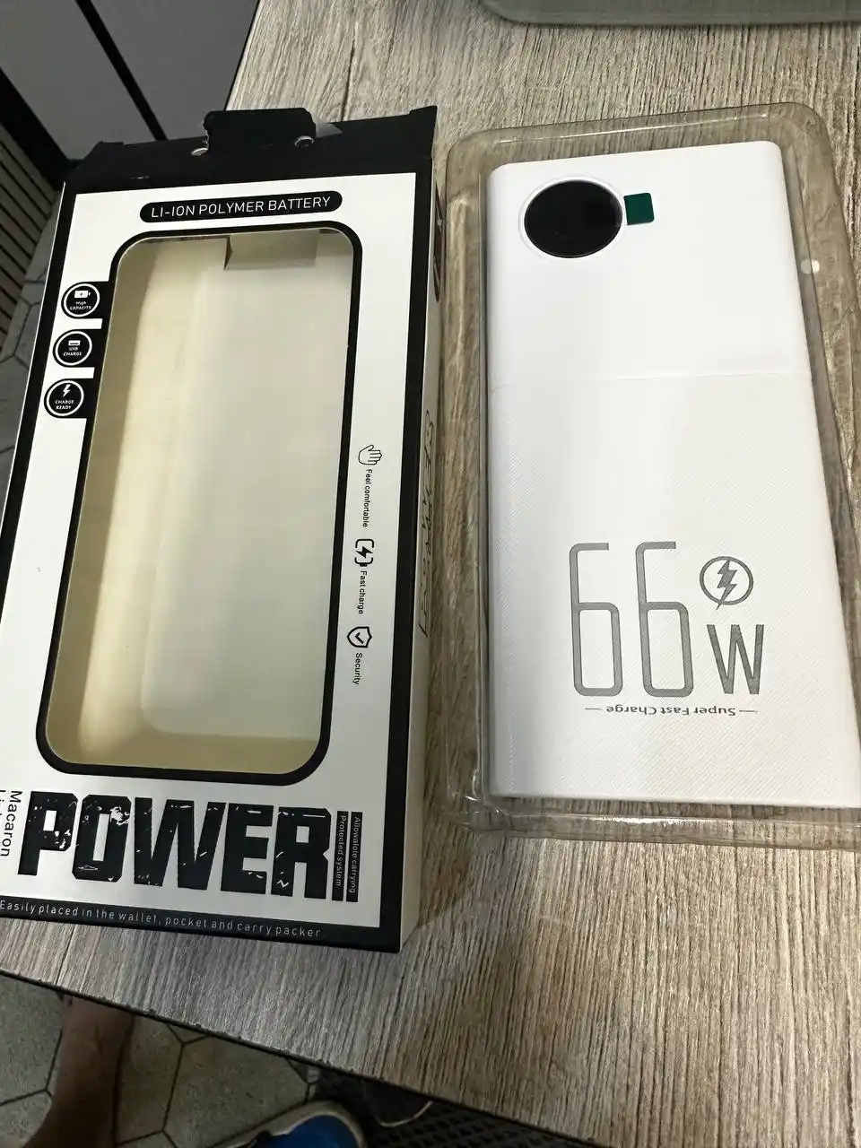 Внешний аккумулятор Power Bank 20000mA 66W, с быстрой зарядкой +4 кабеля