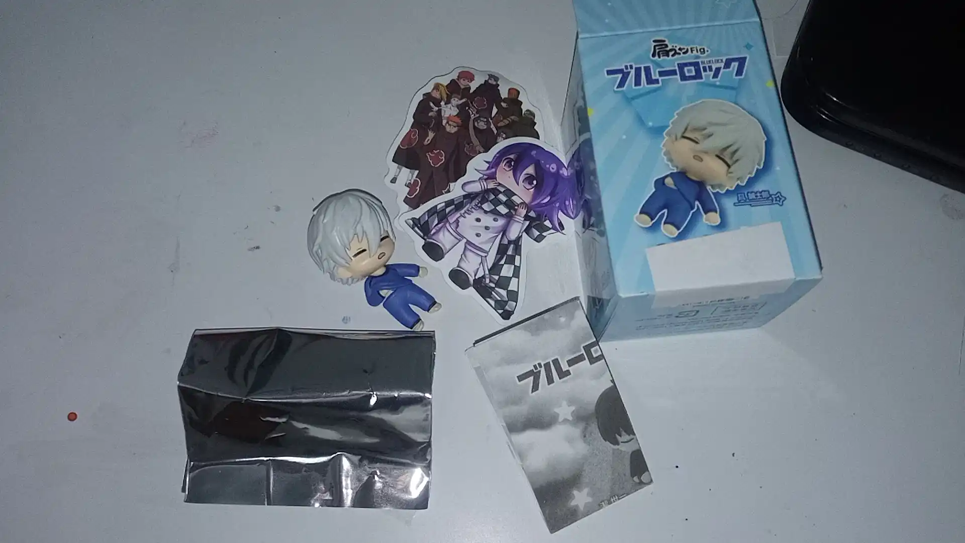 Сюрприз бокс (blind box) аниме Синяя тюрьма (Blue lock) случайная фигурка