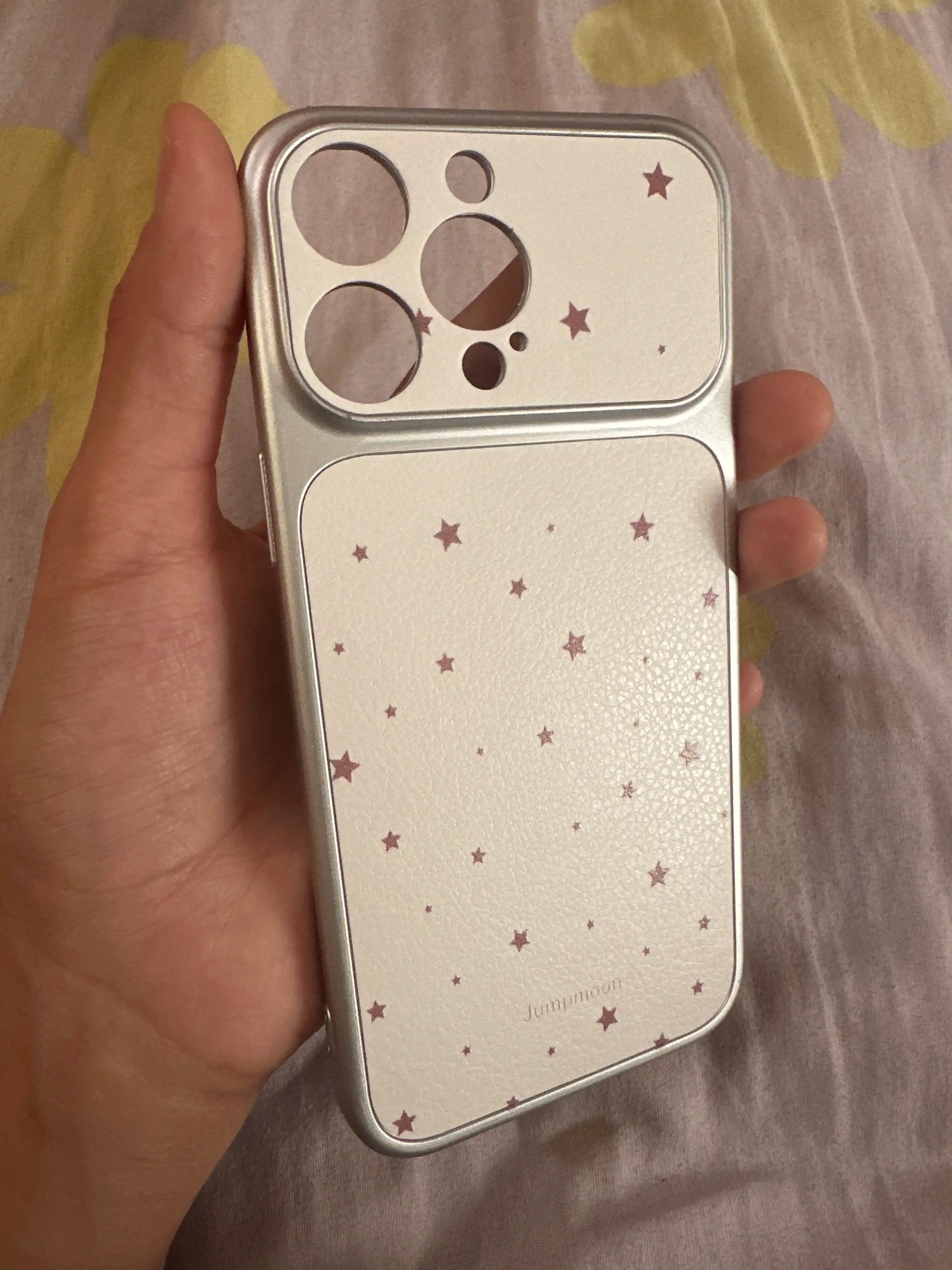 IPhone modellari uchun premium sifatli charm chehol, Limited Edition
