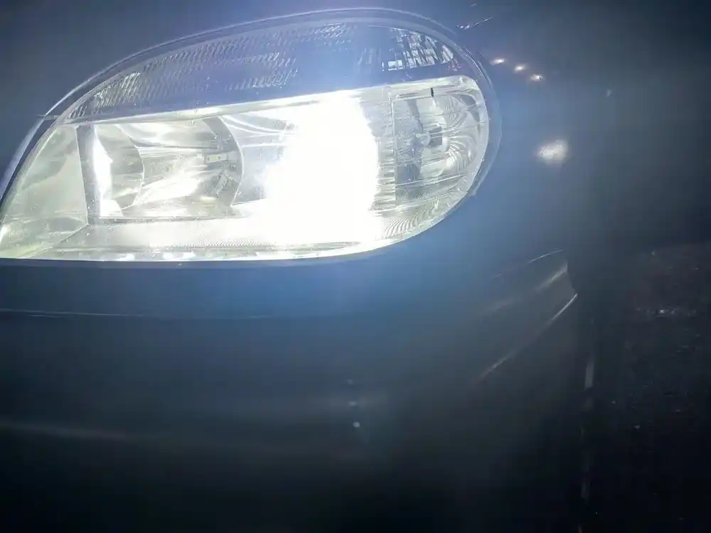 Avtomobil faralari uchun LED lampa H4/ H7 chiziqli svetodiod