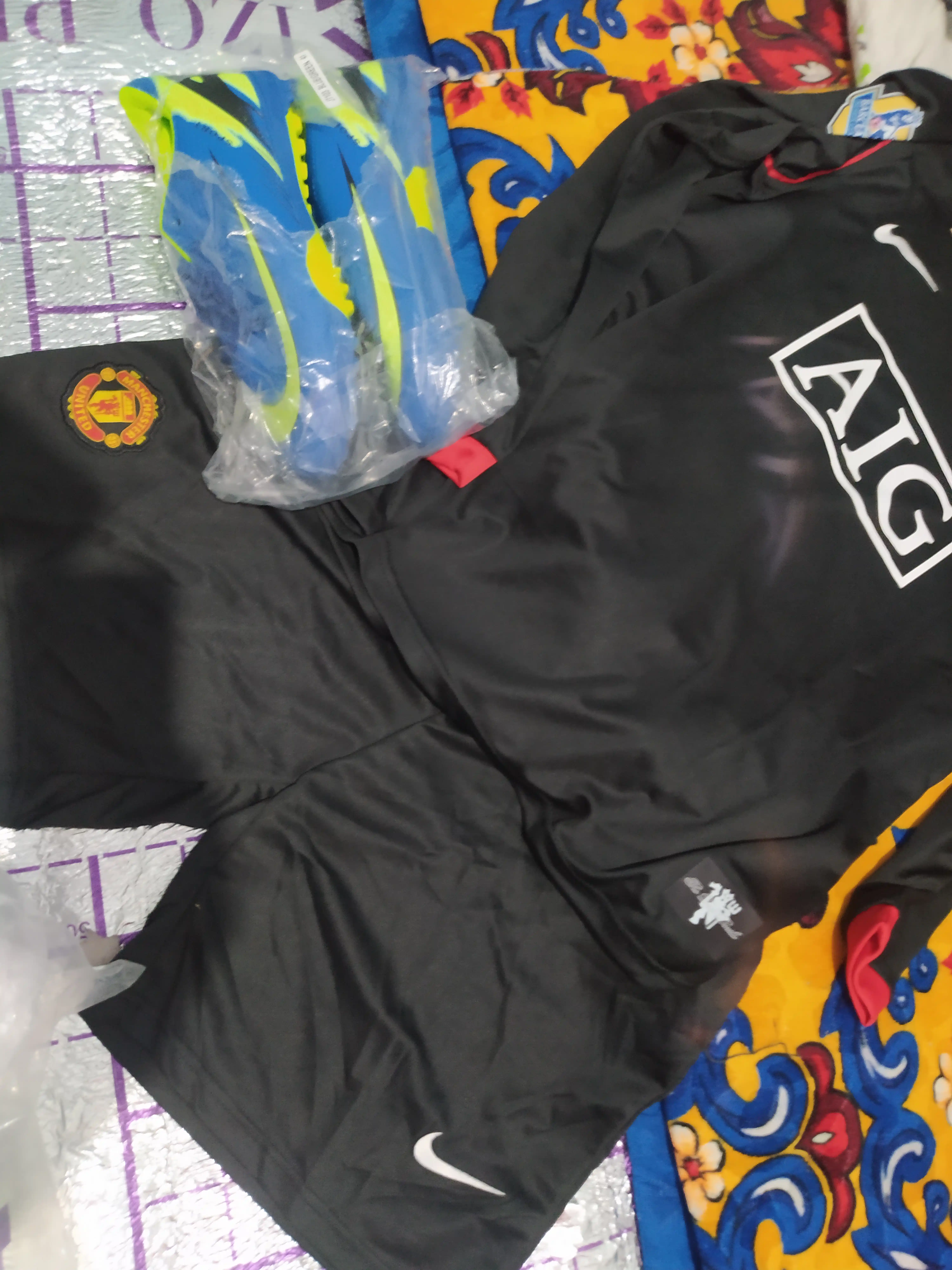 Futbol formasi Retro. Maktab uchun