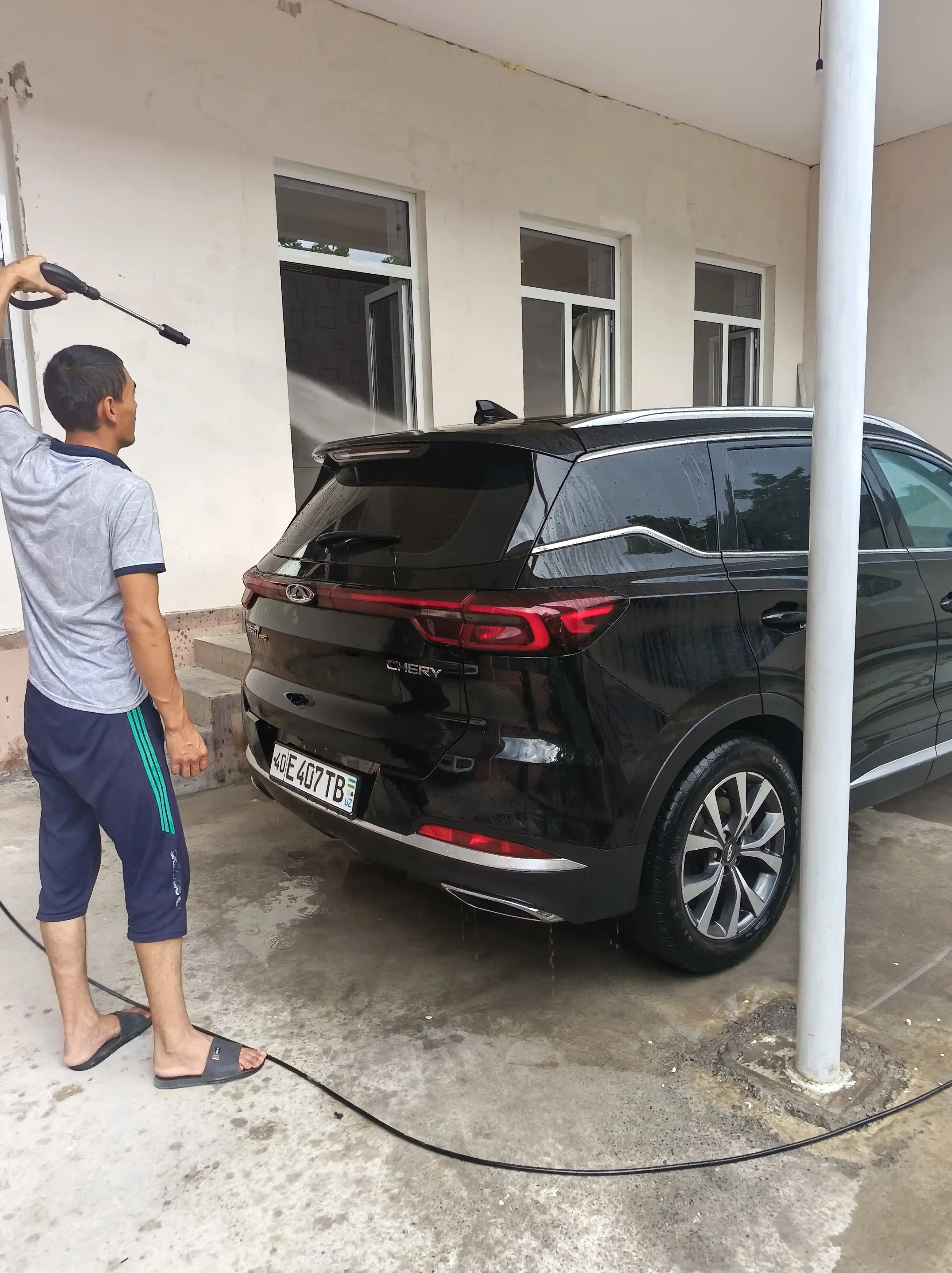 Аппарат Мойка высокого давления , установка для мойки автомобилей ERAMAX