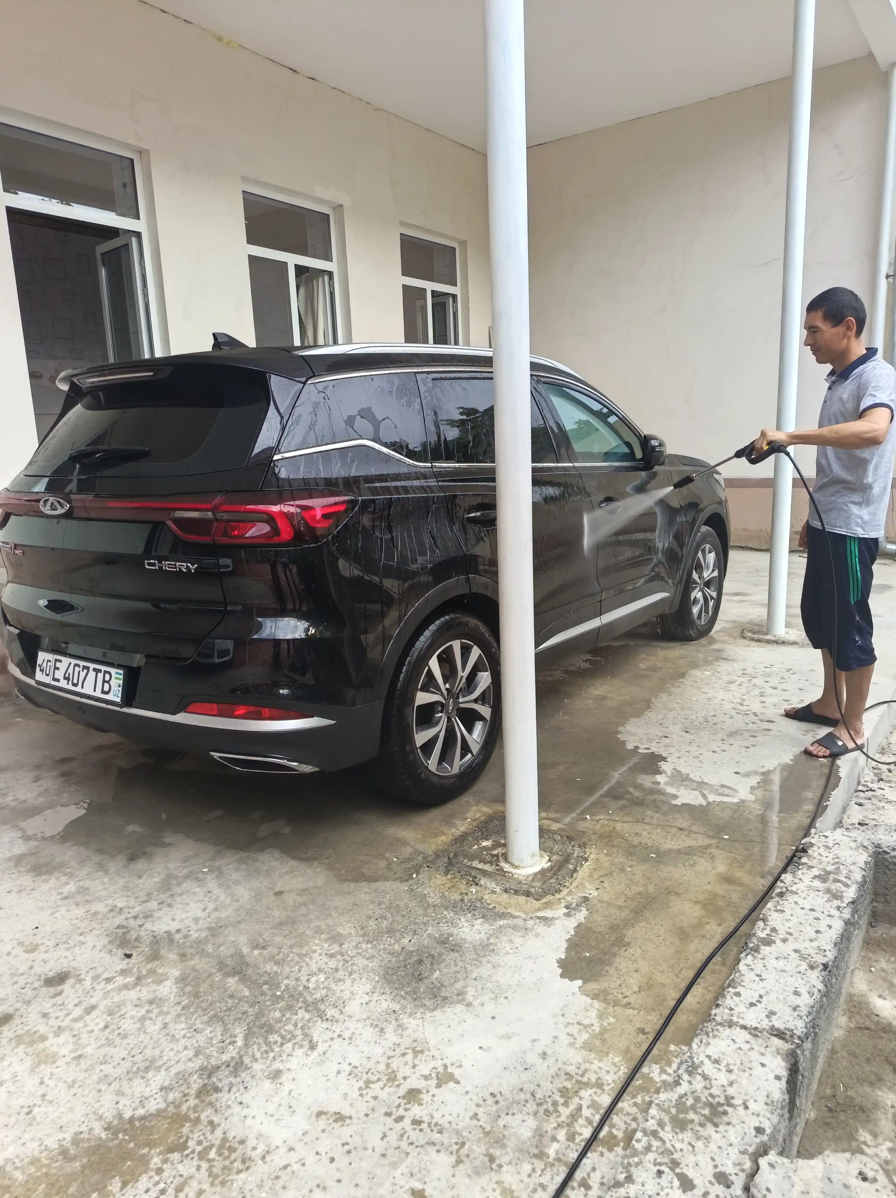 Аппарат Мойка высокого давления , установка для мойки автомобилей ERAMAX