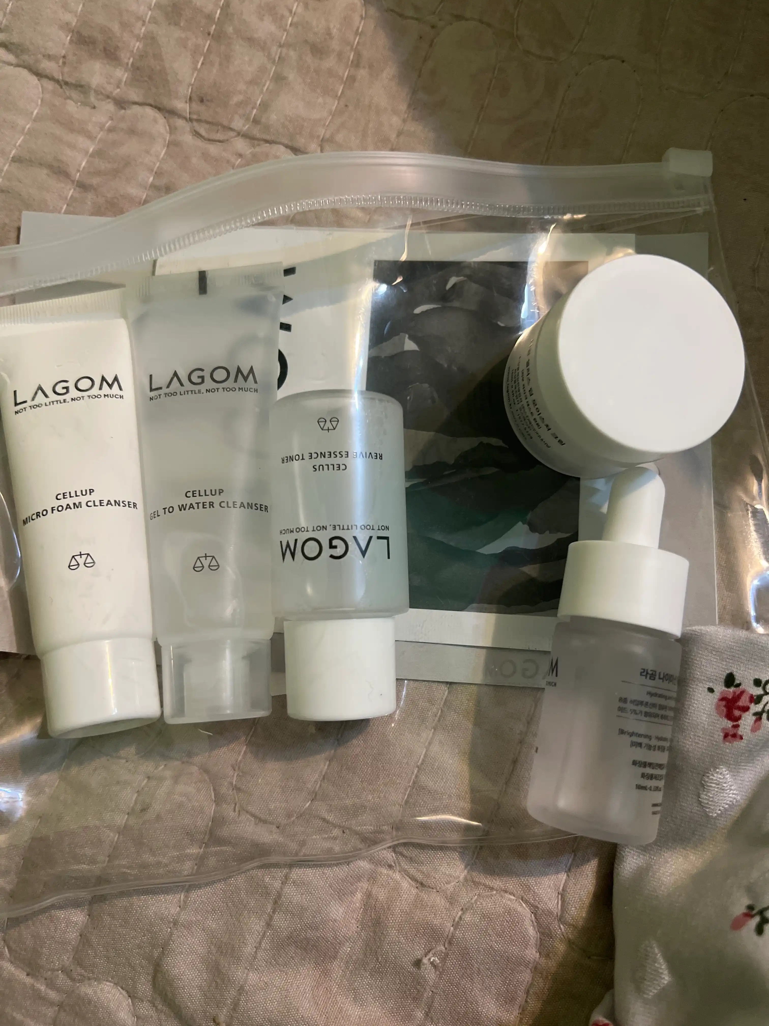 LAGOM TRAVEL KIT набор средств с косметичкой