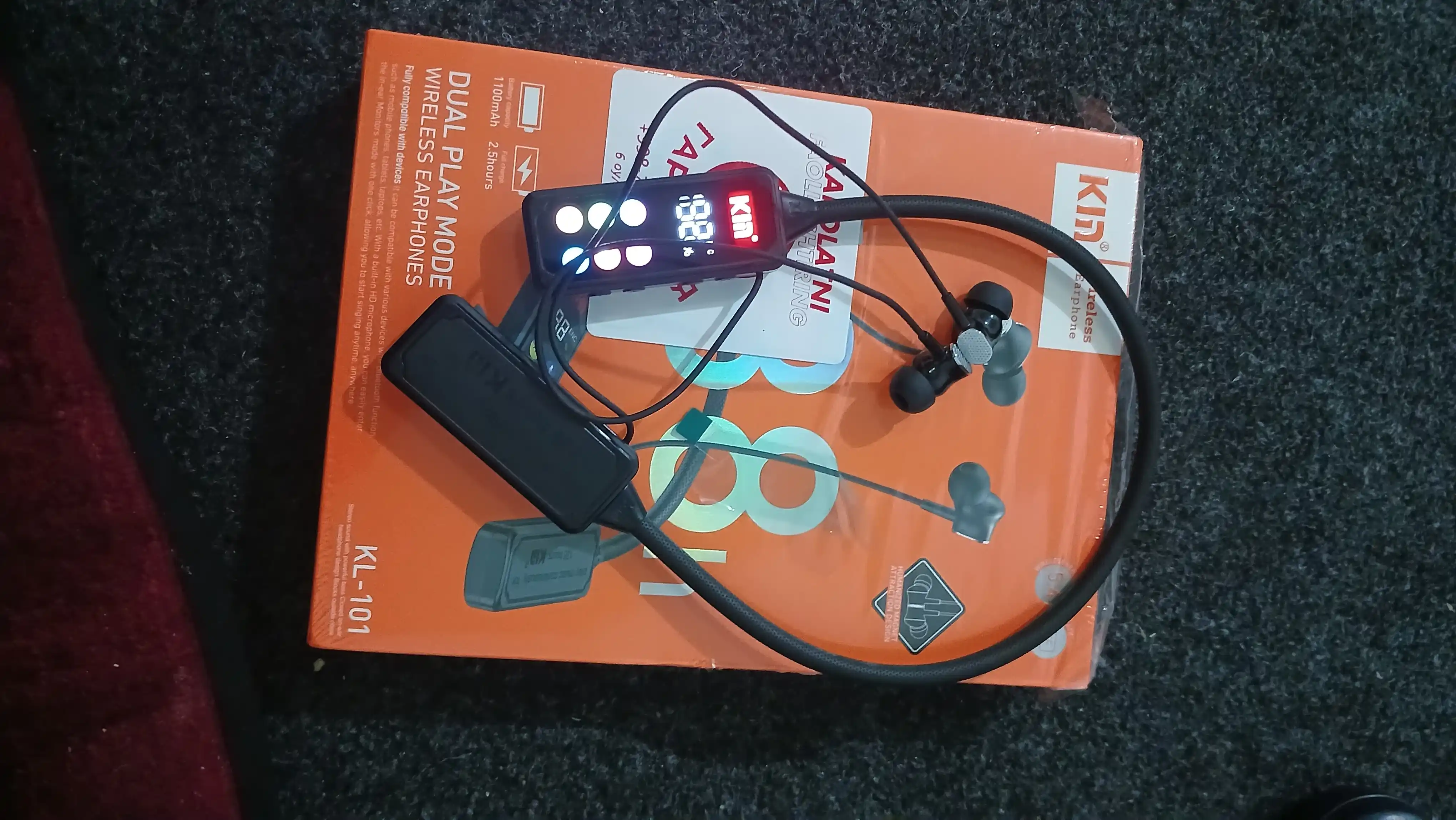 Bo'yinli simsiz quloqchin KIN KL101 ENC mikrofon TF karta 1100 mAh batareya