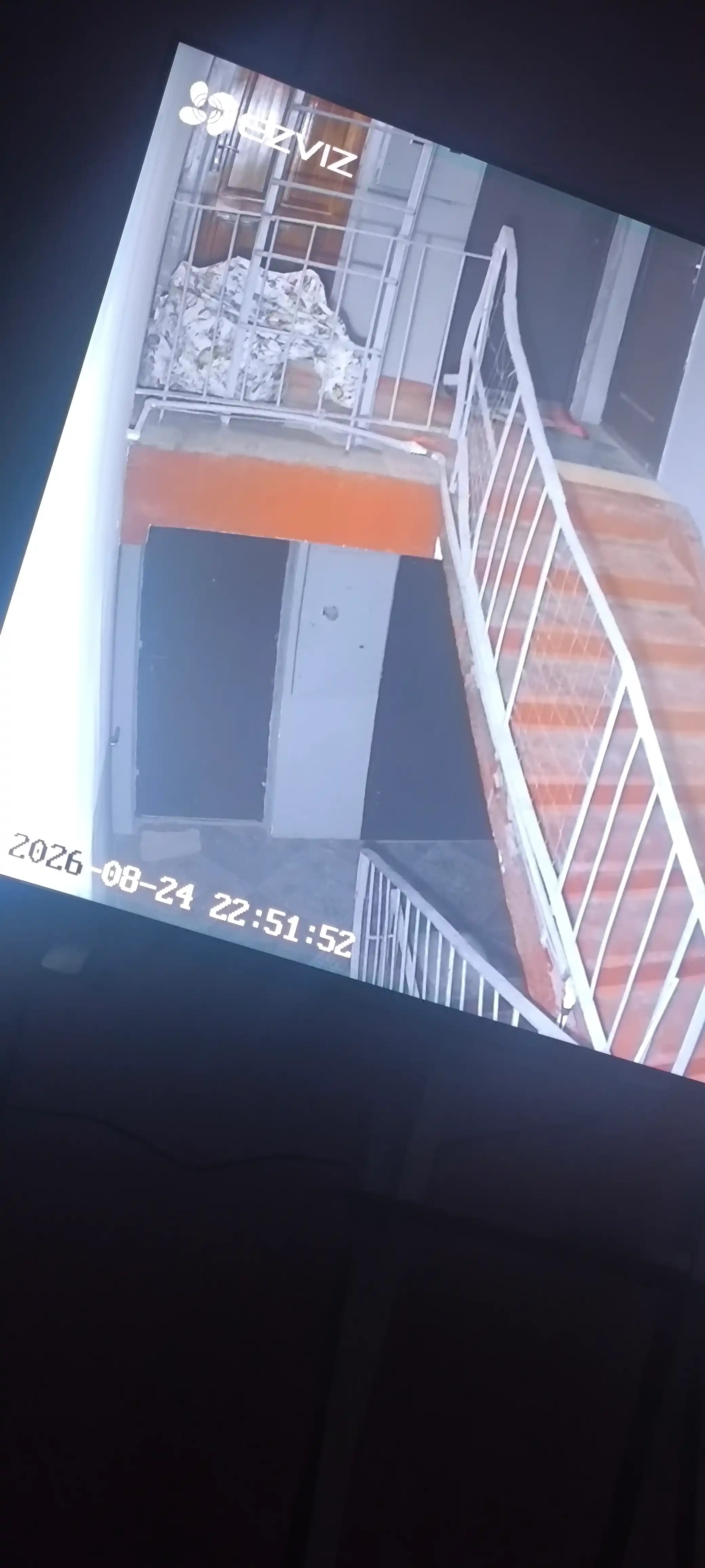 Aylanma kuzatuv kamerasi WiFi Ezviz CS-H6C PRO 2K+ 4MP