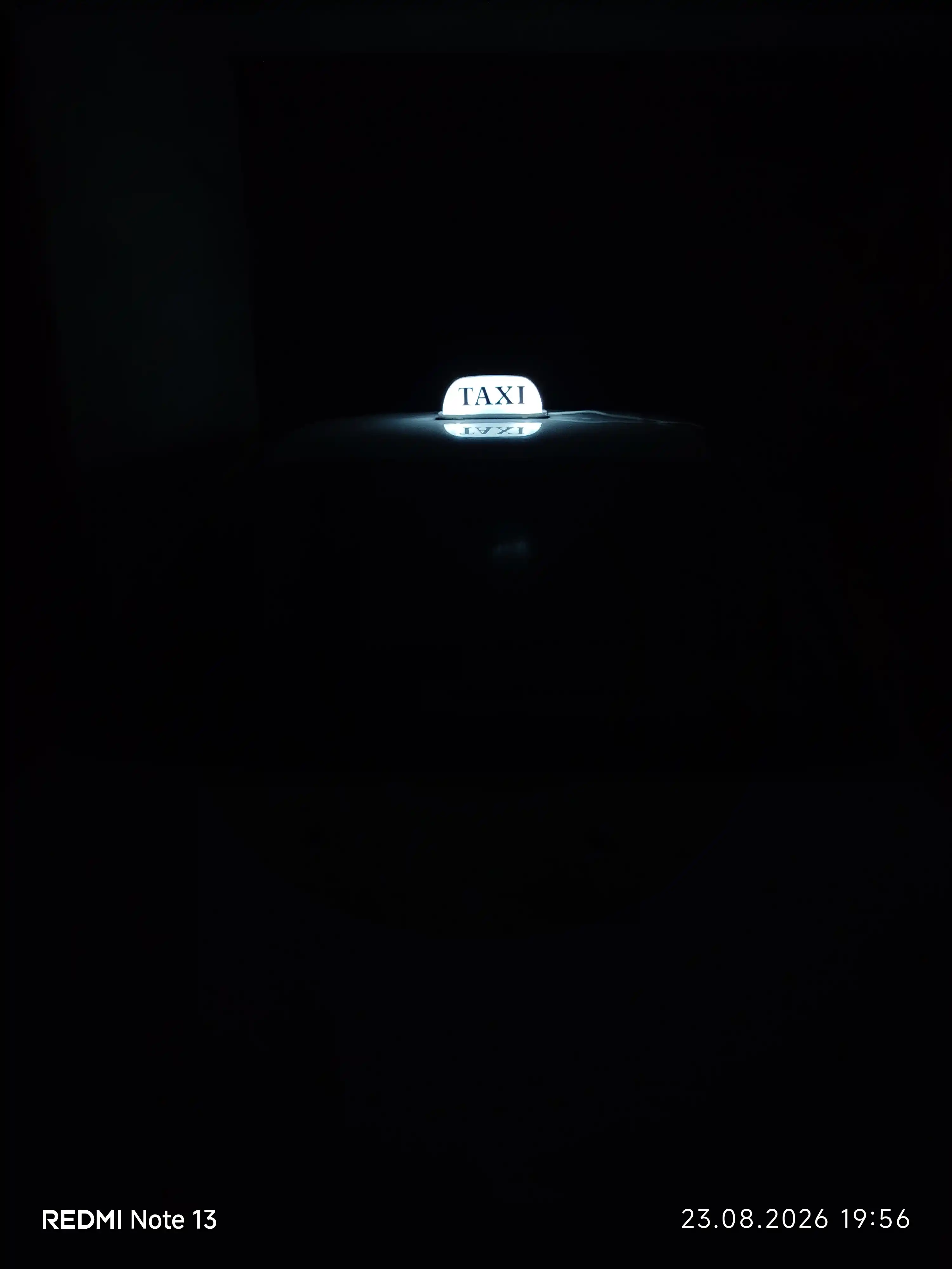 Belgi taxi, oq va sariq