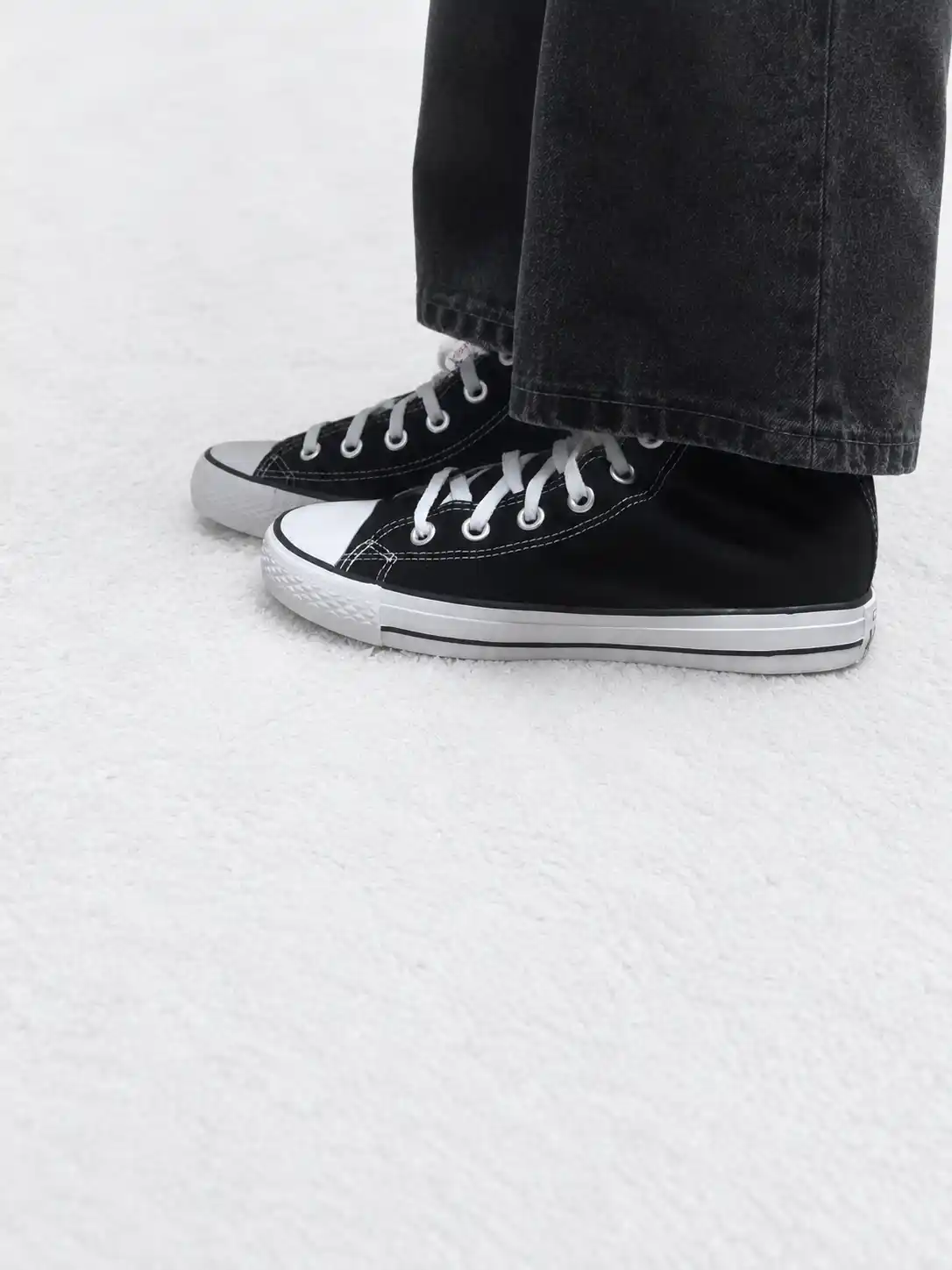 Kedalar Converse sport uchun, yoz-kuz-bahor mavsumi uchun