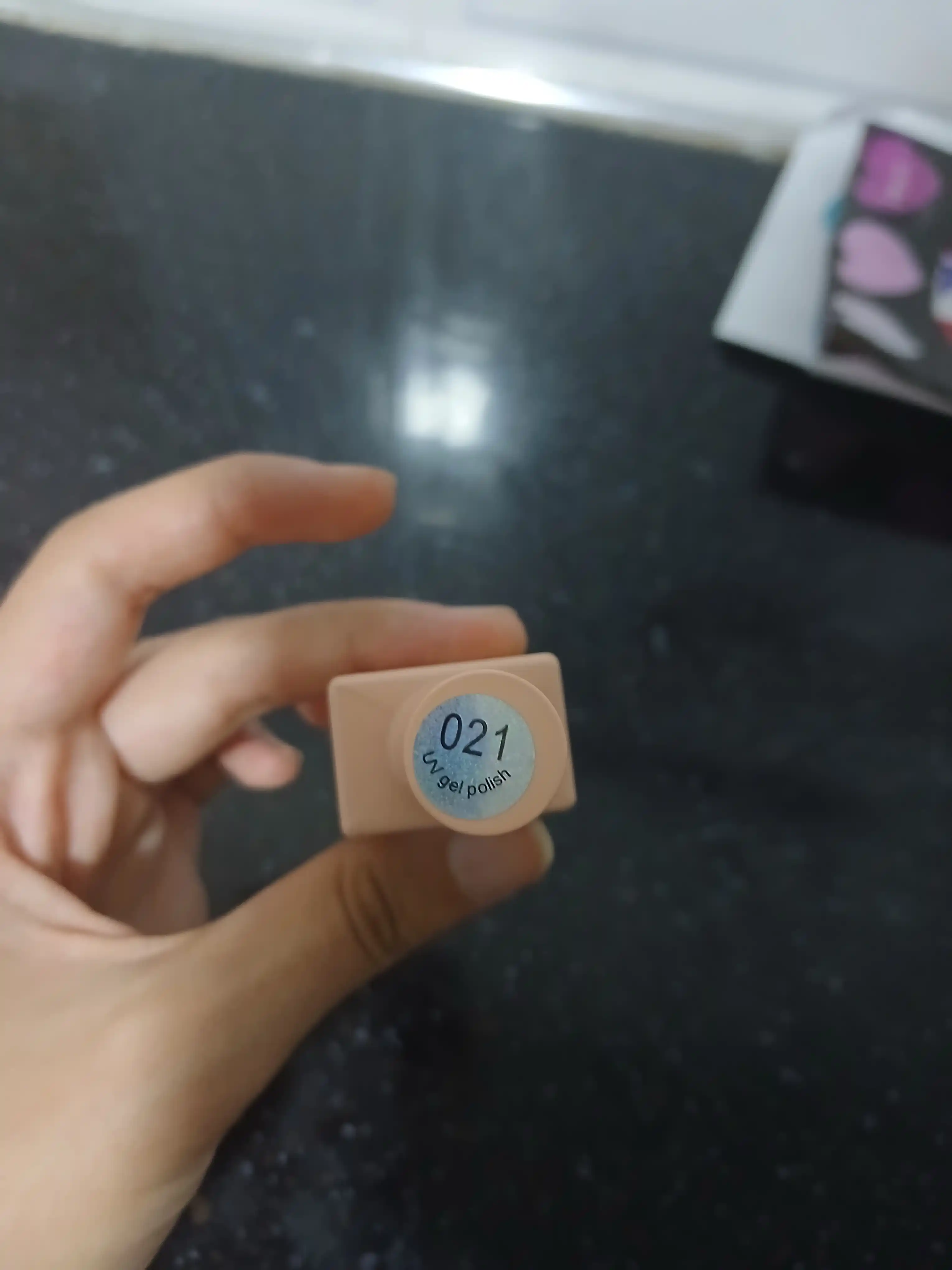 Tirnoqlar uchun rangli gel-lak, UB/LED lampada quritiladi, 15 ml