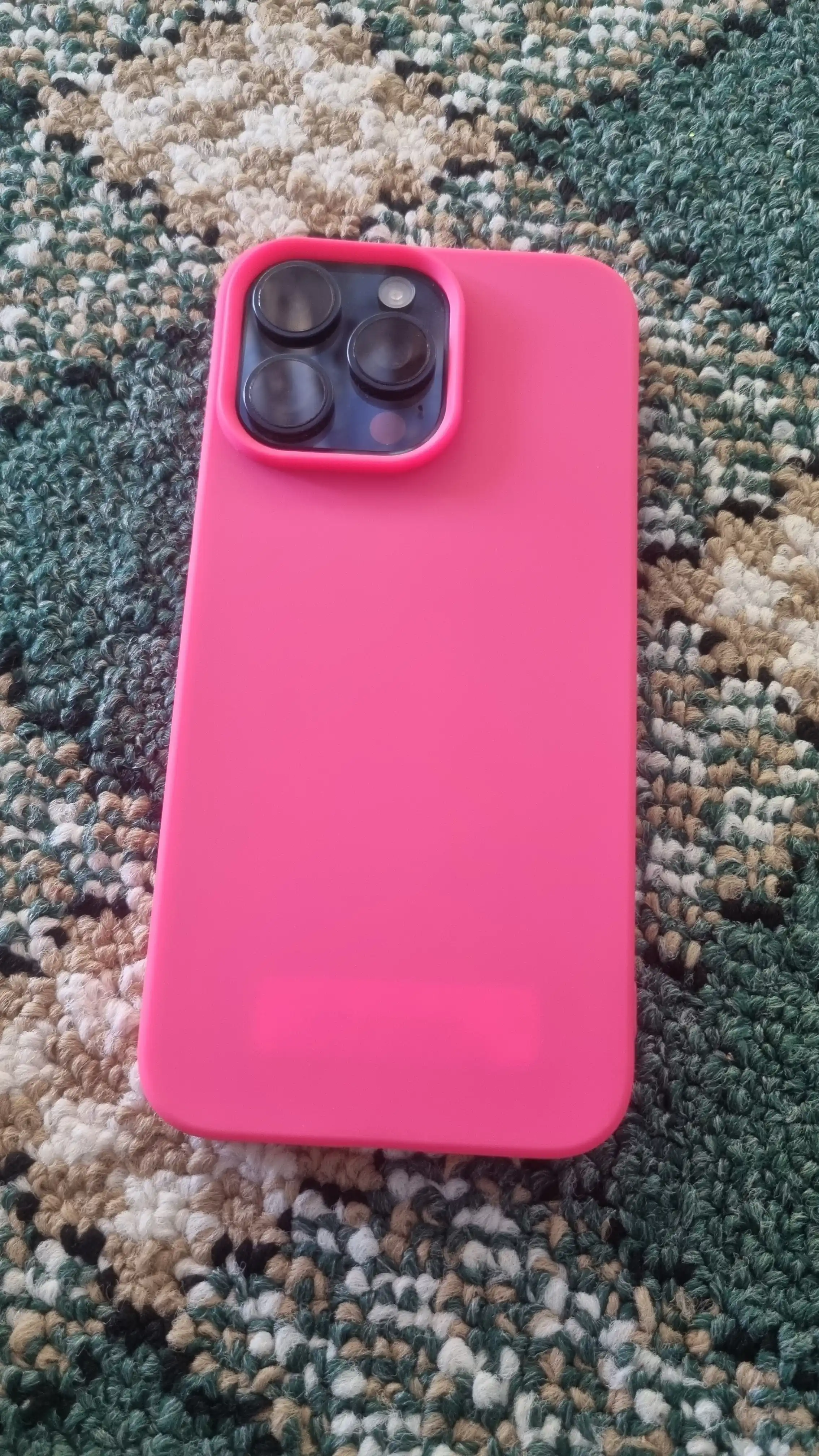 IPhone 12, 13, 14, 15, 16 Pro Max uchun yumshoq g‘ilof