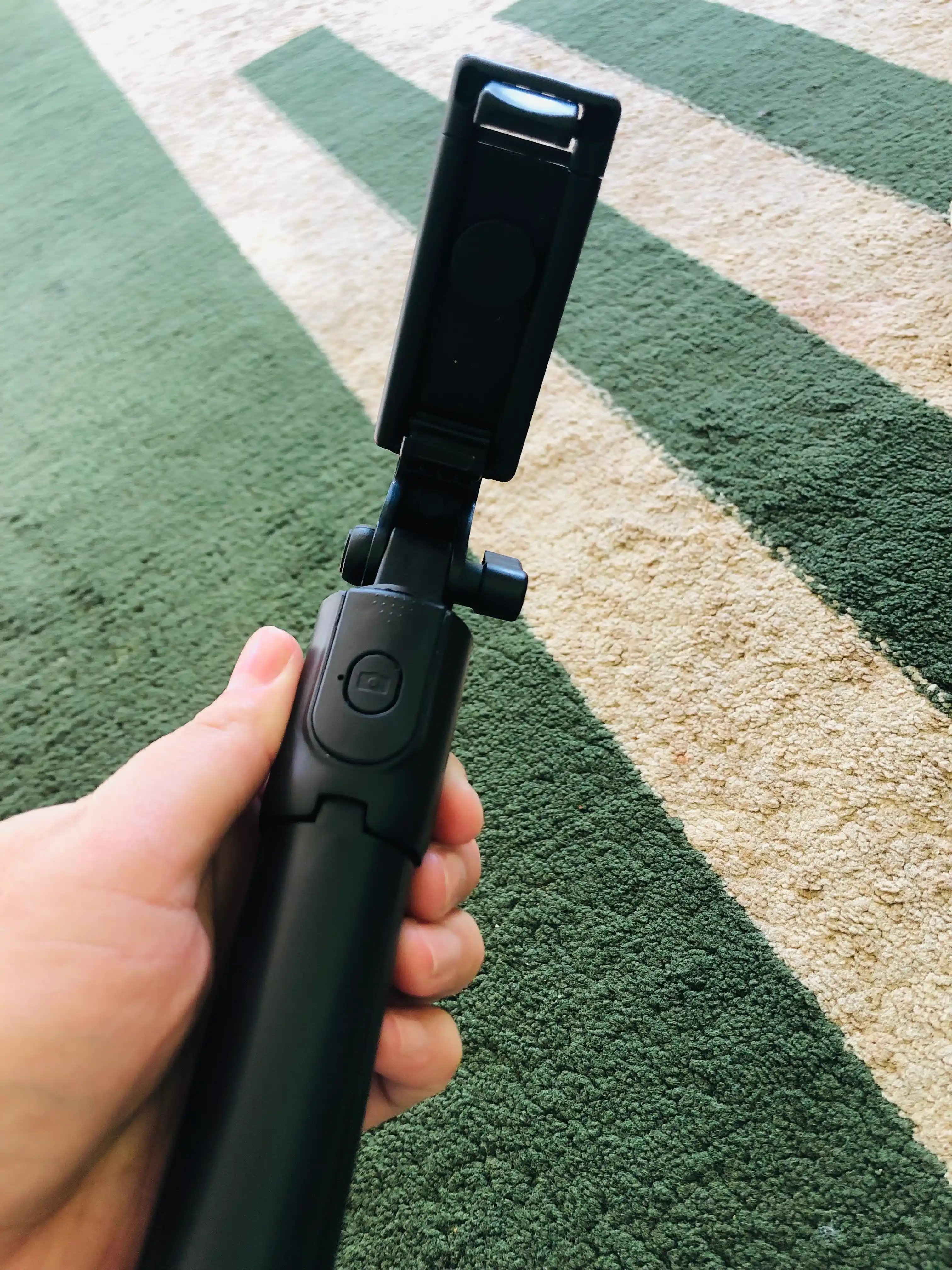 Monopod, selfi tayoqchasi, shtativ, masofadan boshqarish pulti bilan
