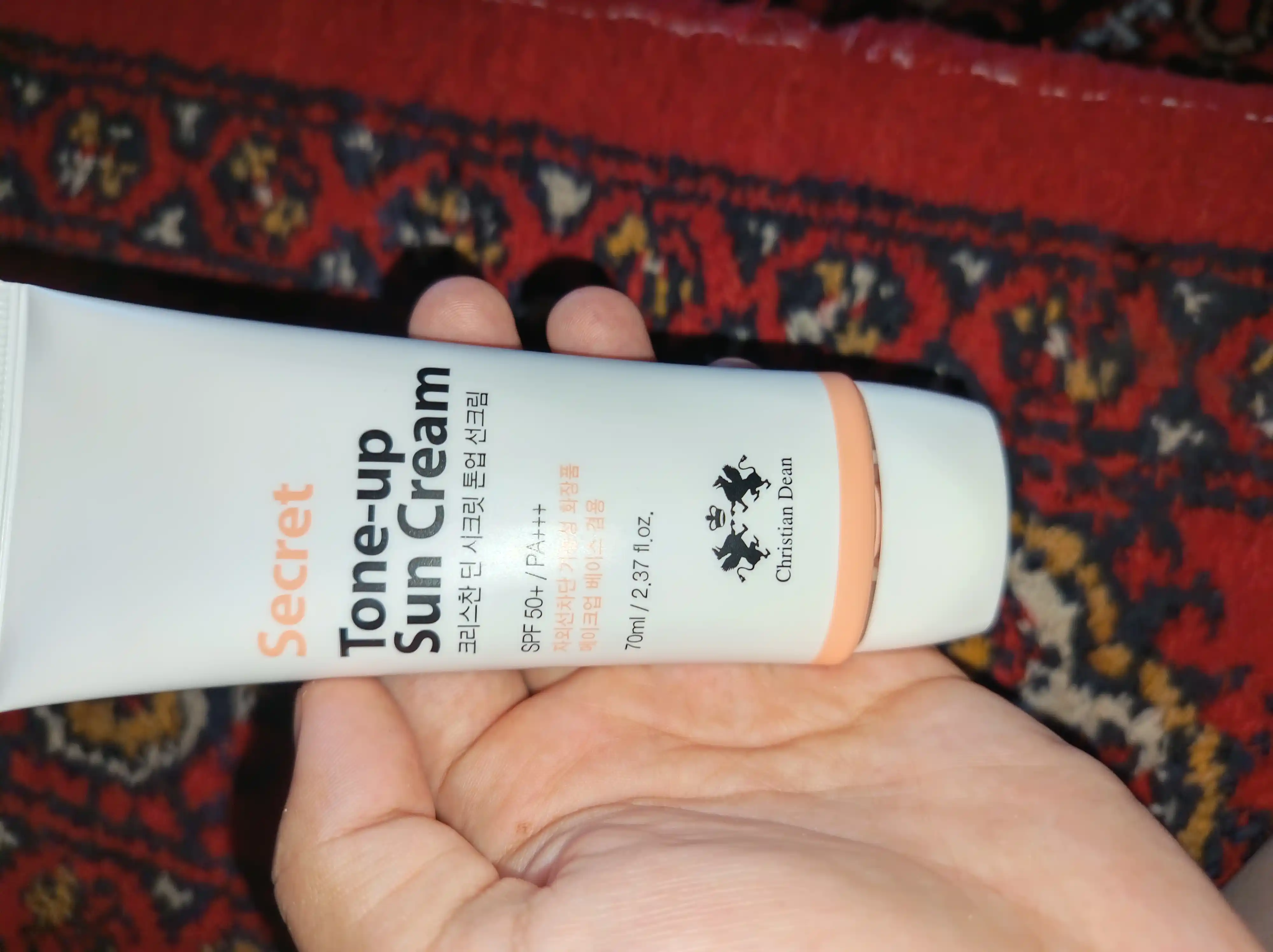 Quyoshdan himoyalovchi va tekislovchi krem Secret Tone-Up SPF 50+ Christian Dean, SPF50+, 70 ml