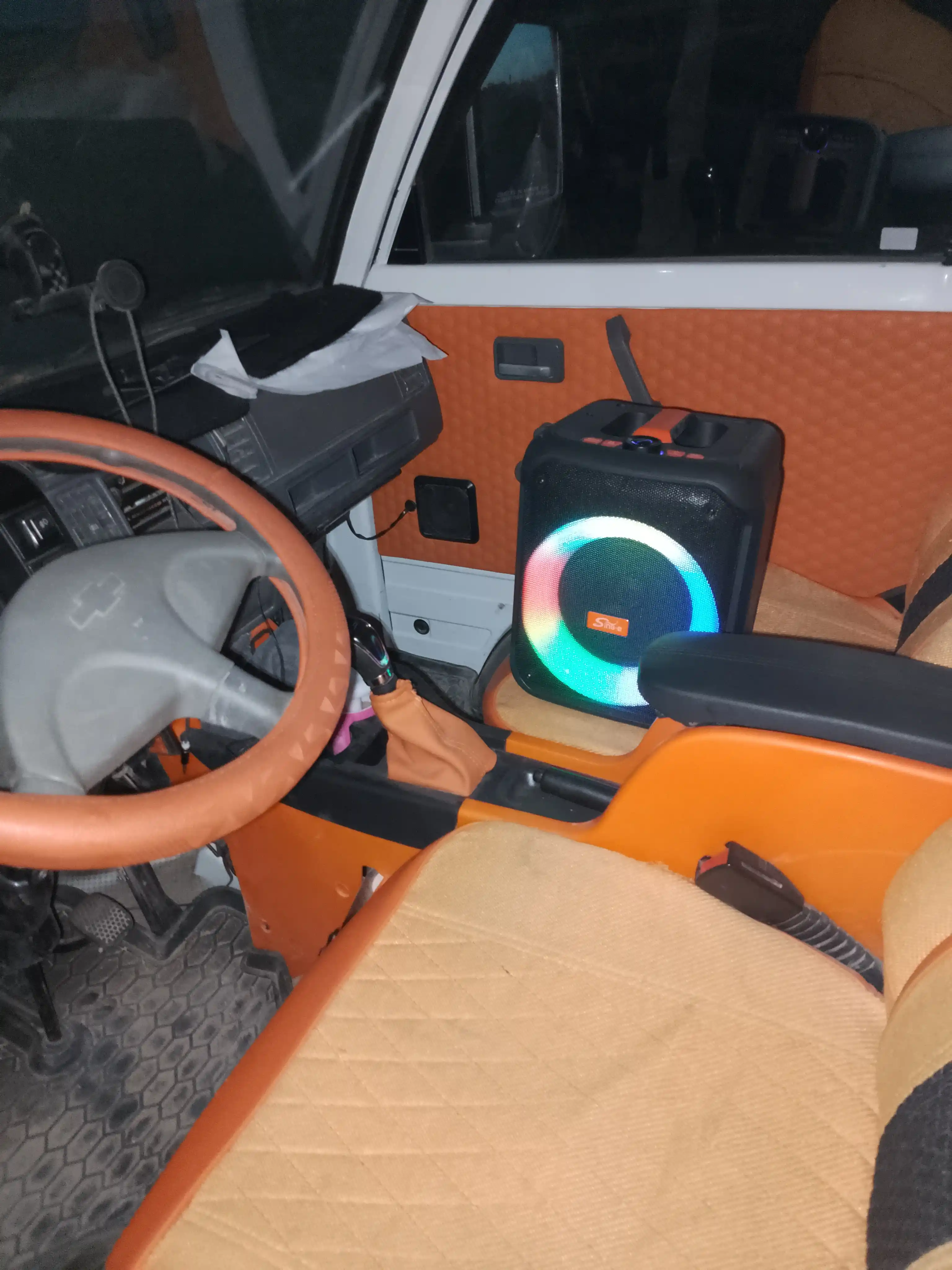 Katta simsiz kalonka Sing-e ZQS, kuchli bass, bluetooth, mikrofonli, karaoke, bayram uchun
